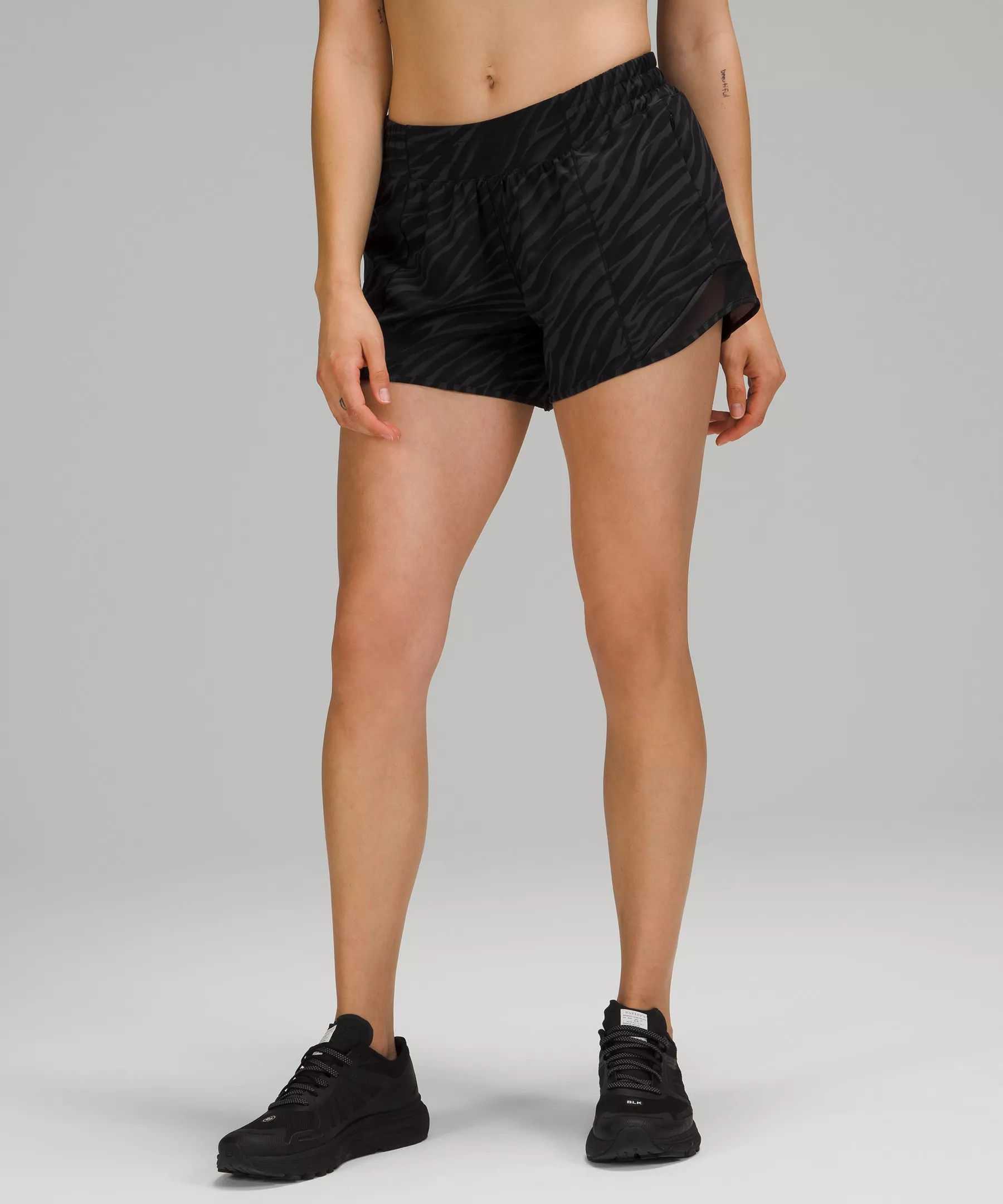 Hotty Hot Low Rise Short 4" | Women's Shorts | lululemon | Lululemon (US)
