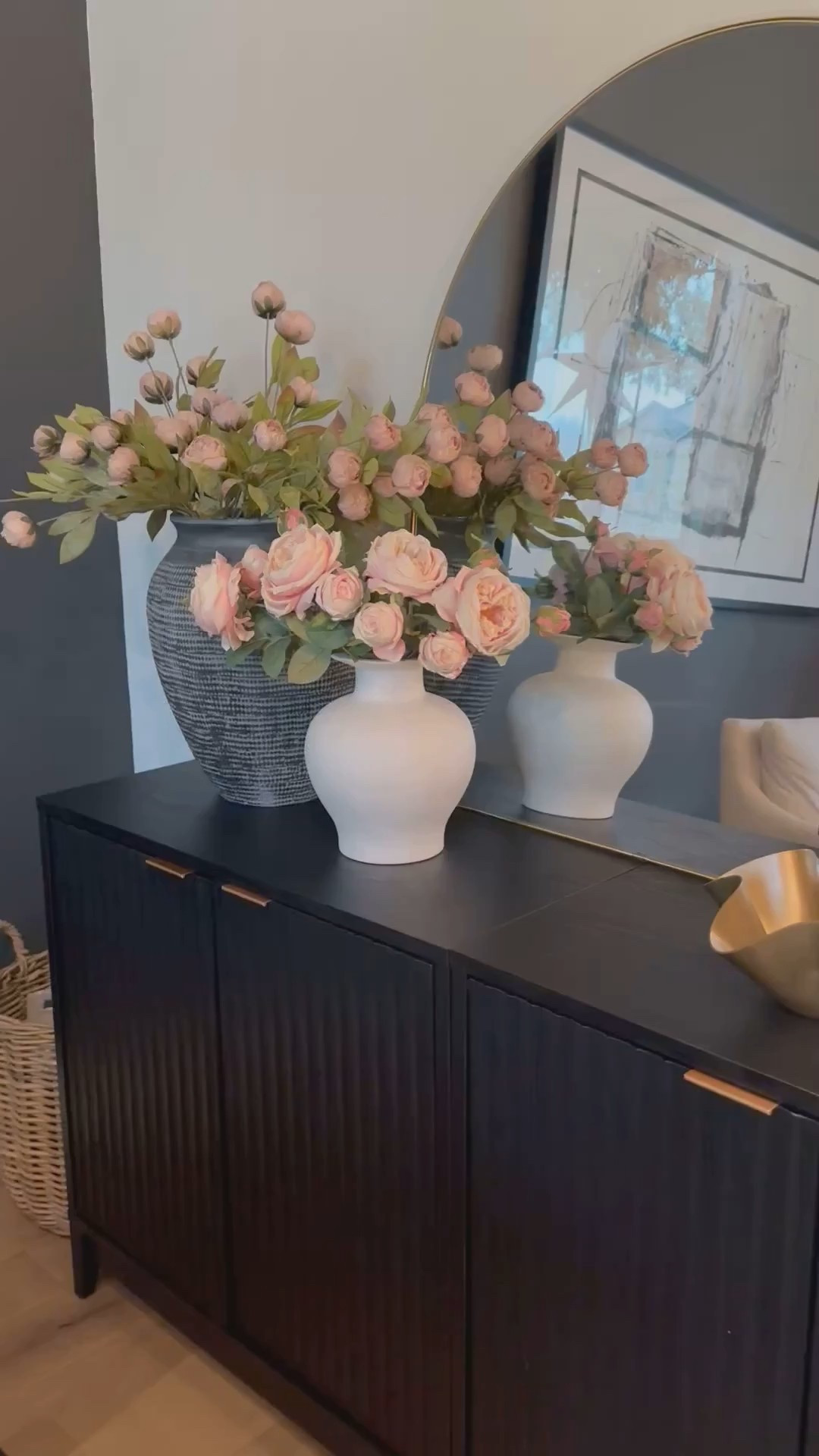 Resharing these beautiful stems from last year

Peonies
Viral stems
Spring decor
Vase