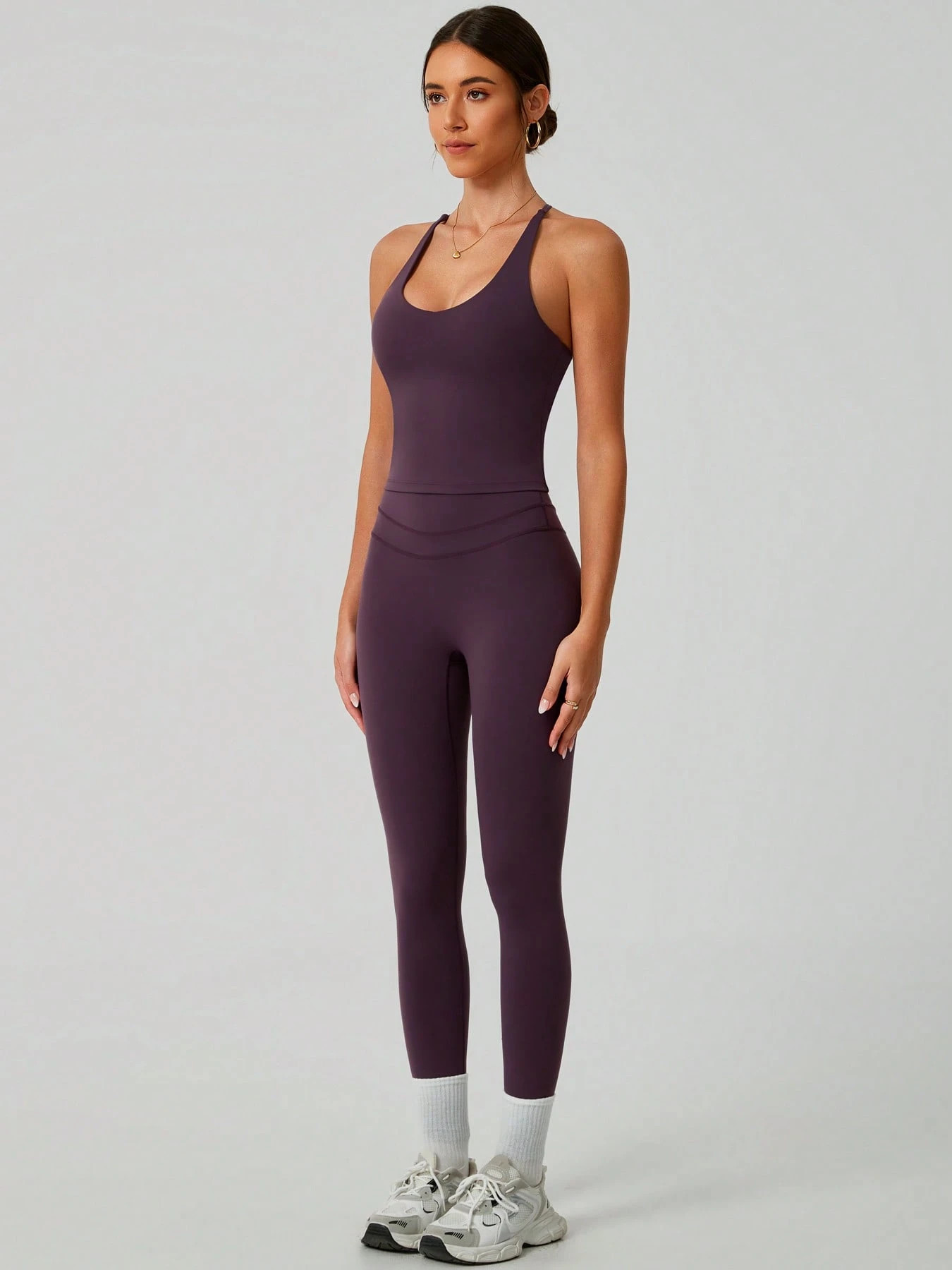 NcmRyu 1 Set Women's Solid Color Camisole & Leggings Sports Suit | SHEIN