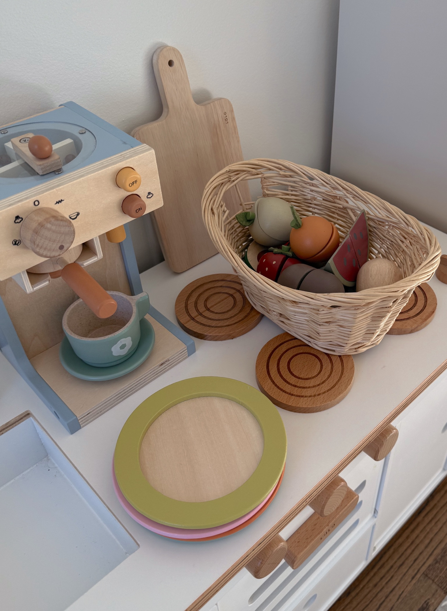 my toddler's play kitchen favorites! 🍓🍞🍎

#LTKKids #LTKFamily #LTKBaby