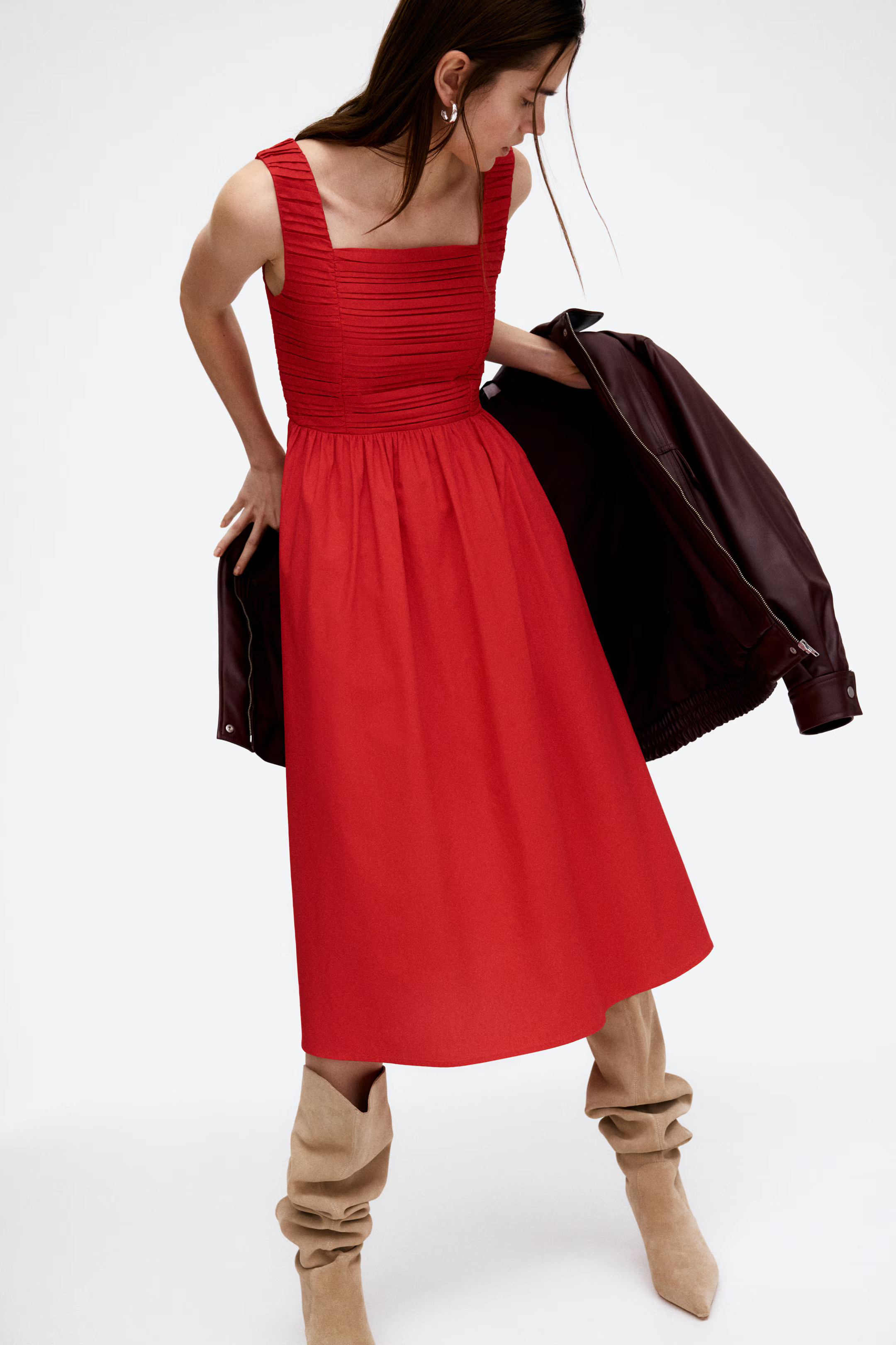 Pintucked flared-skirt dress - Red - Ladies | H&M GB | H&M (UK, MY, IN, SG, PH, TW, HK)