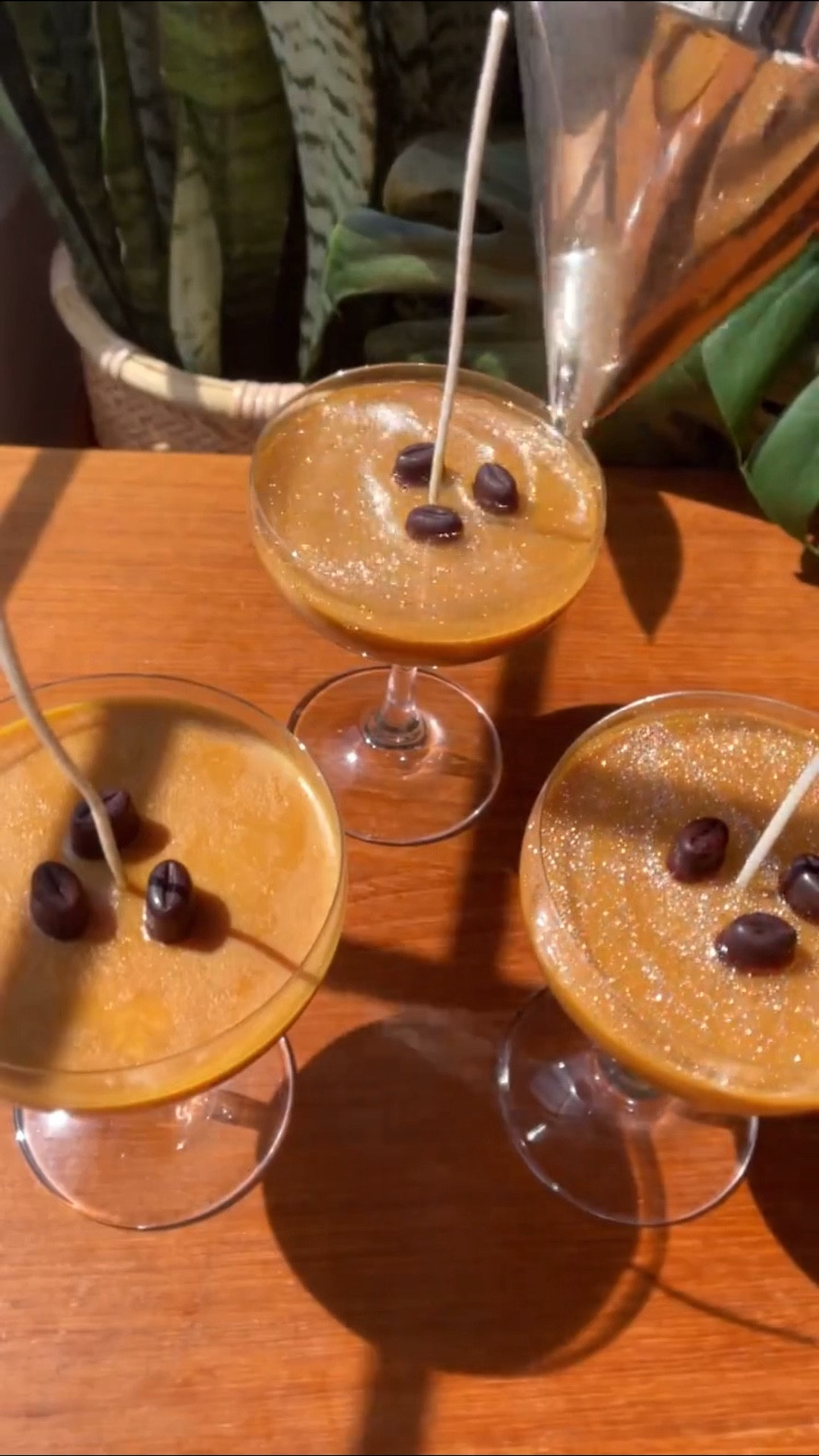 Glitter Espresso Martini Candles 🕯️ 🤎☕️

#LTKGiftGuide #LTKSeasonal #LTKHoliday