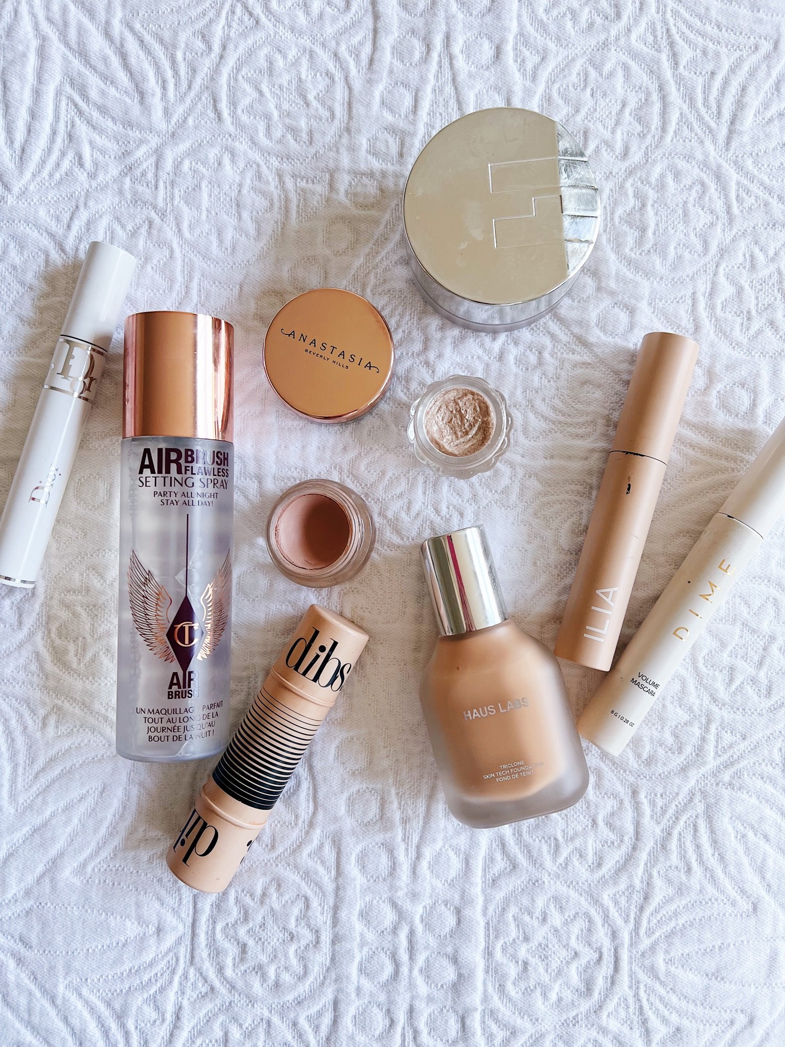 • foundation shade 250 light medium neutral
• dibs stick is shade 5.5
• Mac cream shadow is “Painterly”
• Haus Labs setting powder in shade “translucent”
• Jill Stuart Jelly eye color shade 02 nude dazzle