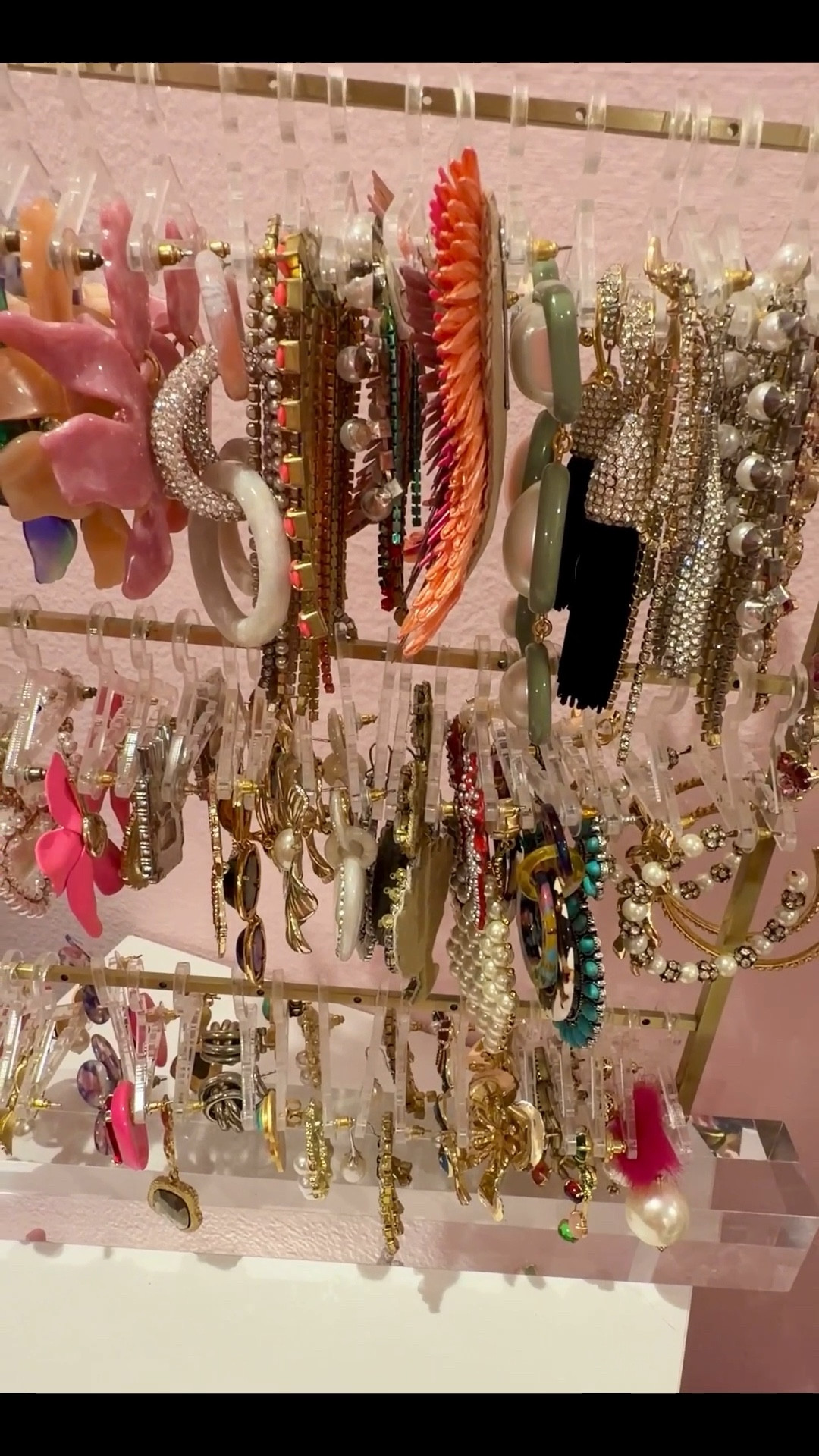Storage is key when you have a TON of accessories! I love these little hangars on the Kendra Scott rack to maximize my space. I love this big one but there are mini options for smaller collections  