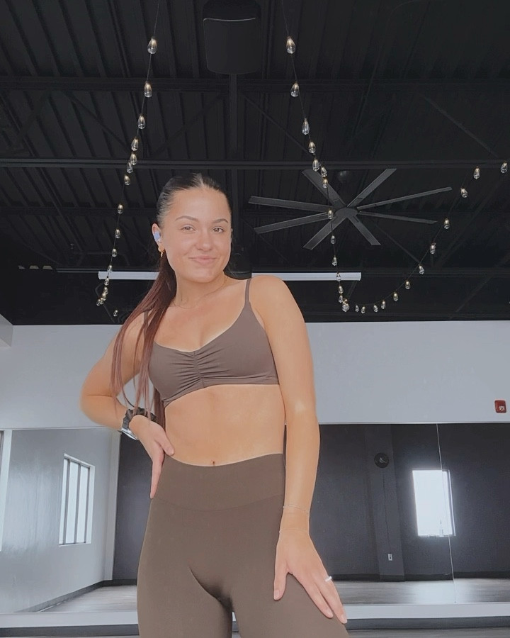 i swear i workout better when i feel cute and this set is just to die for 😍 use code “JESSICA” to save ❤️