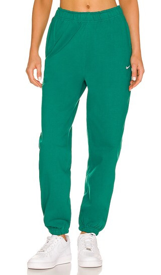 Solo Swoosh Sweat Fleece Pant in Mystic Green | Revolve Clothing (Global)