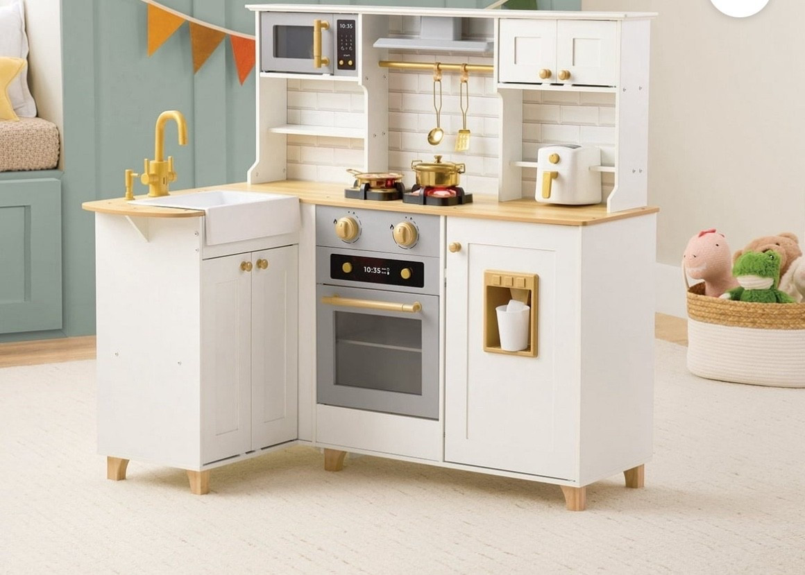 The perfect little kitchen for your toddler this Christmas! #samsclub #christmasgiftideas #toddlergifts 

#LTKGiftGuide #LTKHoliday #LTKKids