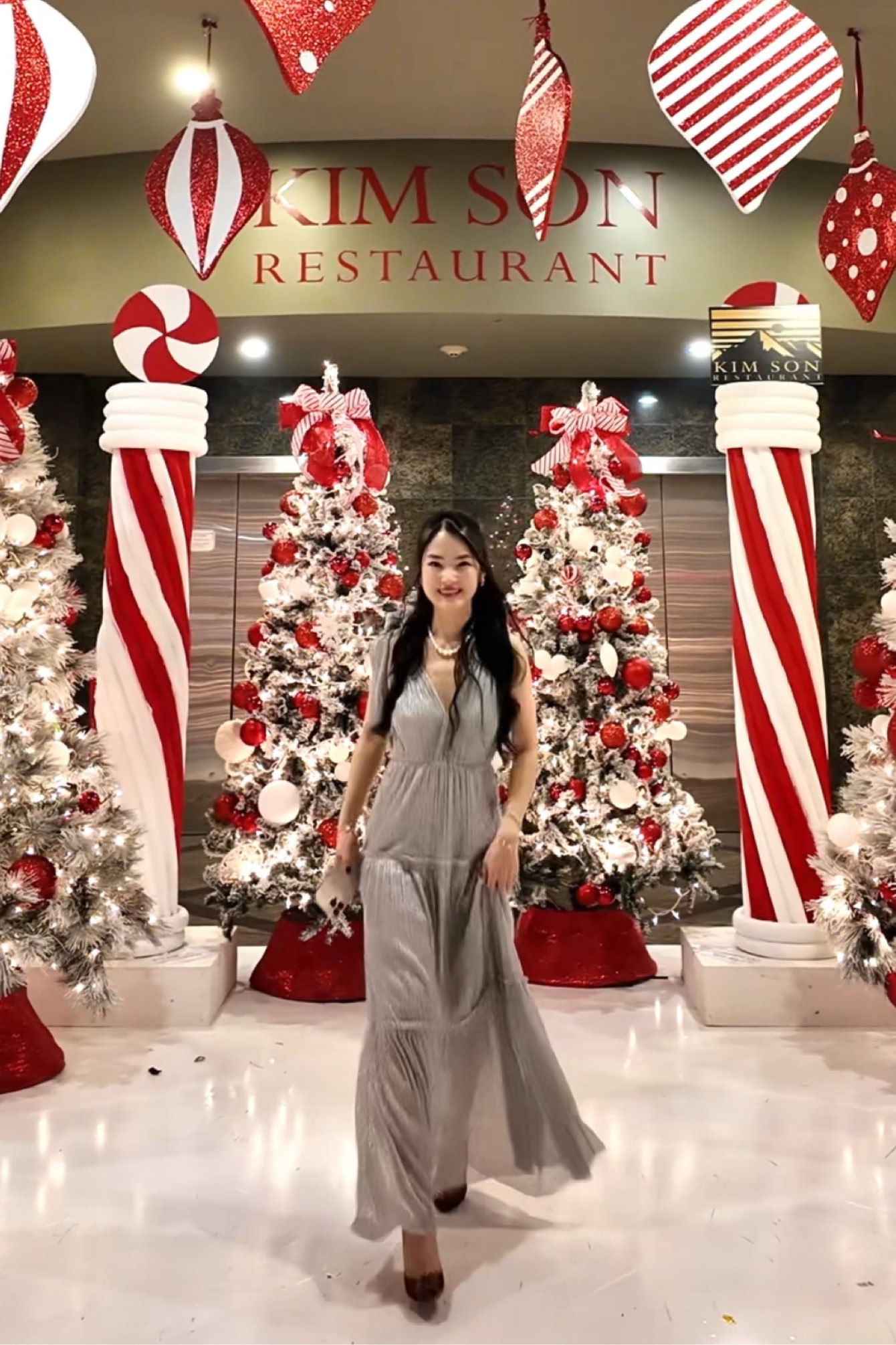 Đầm silver này cũng hợp mặc tiệc năm mới nè mọi người. Rất xinh mà mặc nhẹ nhàng thoải mái lắm luôn 

#LTKbeauty #LTKasia #LTKstyletip