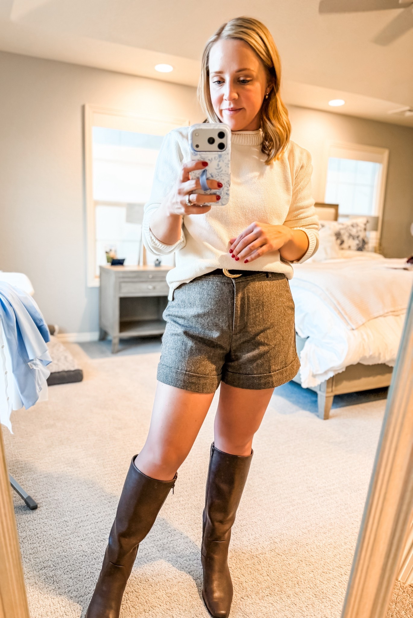 Love a heavier winter short paired with tights and knee high boots! Shorts fit tts and similar sweaters.

Petite, winter outfit, daily ootd, knee high boots 

#LTKootd #LTKPetite #LTKgrwm