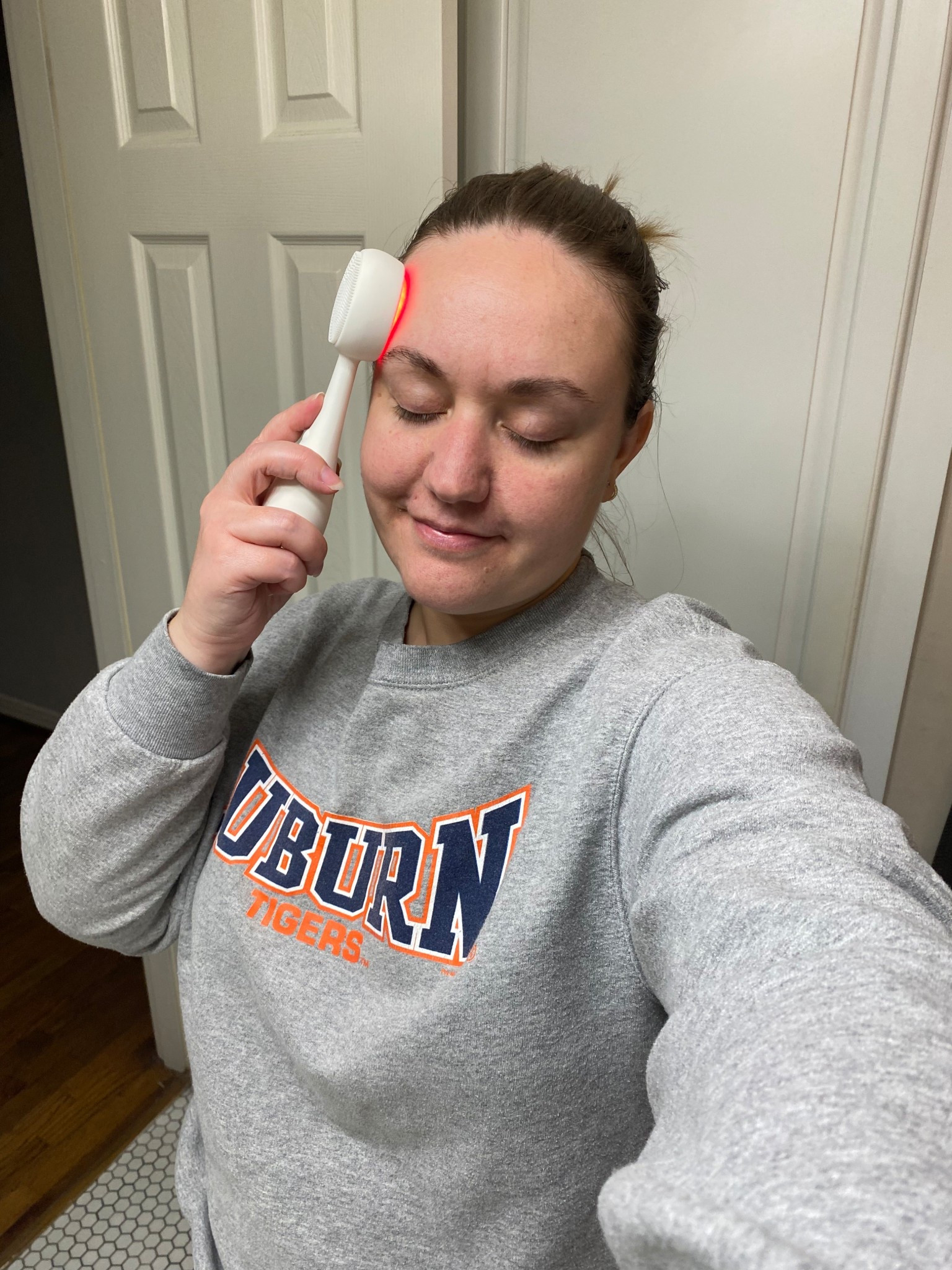 Pms beauty, Red light therapy, beauty, skincare, anti-aging, facial device, face brush, beauty routine, skincare routine, inflammation, wrinkles, fine lines, mature skin, forehead wrinkles

#LTKTravel #LTKSaleAlert #LTKBeauty