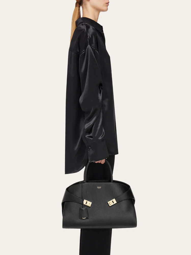 Hug handbag (L) | Ferragamo