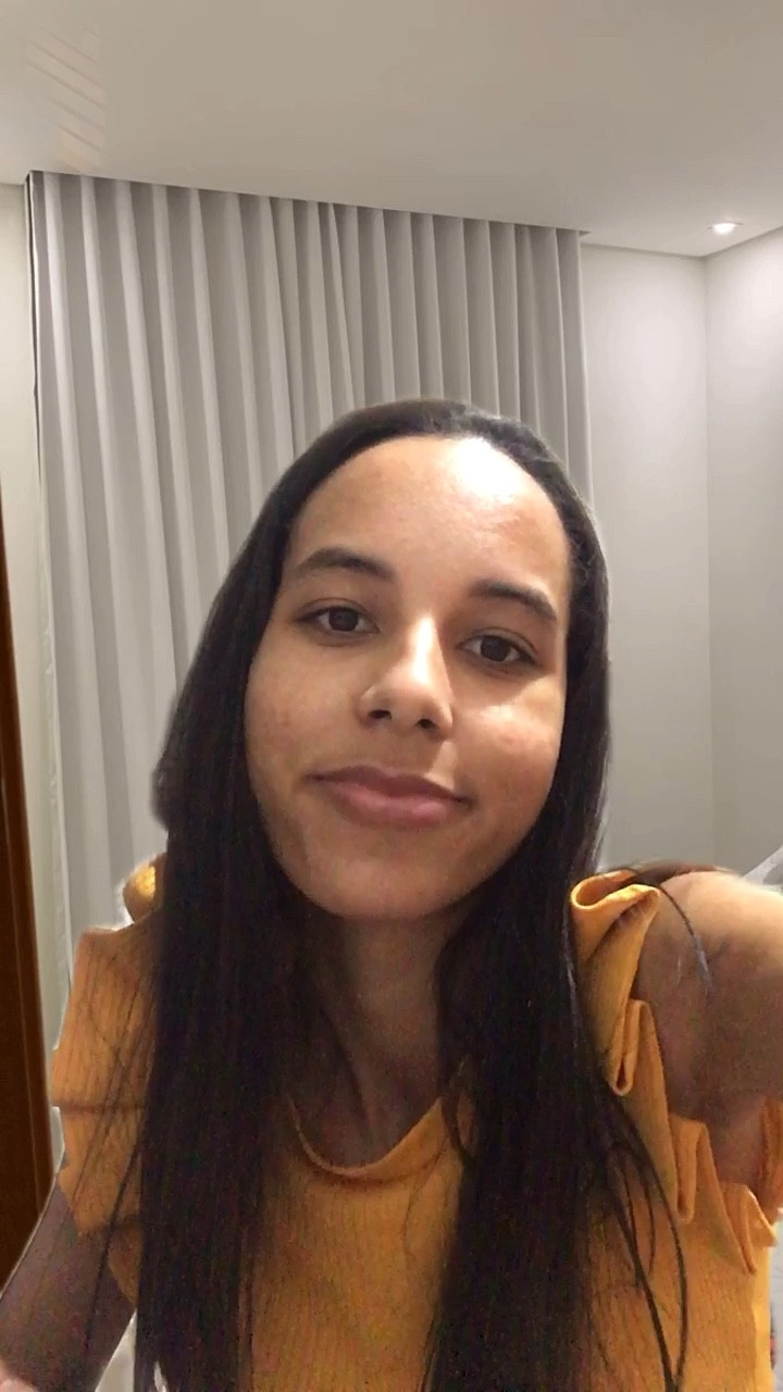 Oioi gente!! Hoje vim aqui compartilhar com vocês um produtinho que estou usando e amando 🥰 
É o hidratante corporal da Eudora de kirate, você sente a pele bem macia e a hidratação dura por bastante tempo. Adoro combinar ele com um óleo de amêndoas🤍
E o mais legal é que ele combina com qualquer perfume o cheirinho fica ótimo 🫶

#LTKbrasil #LTKVideo #LTKbeauty