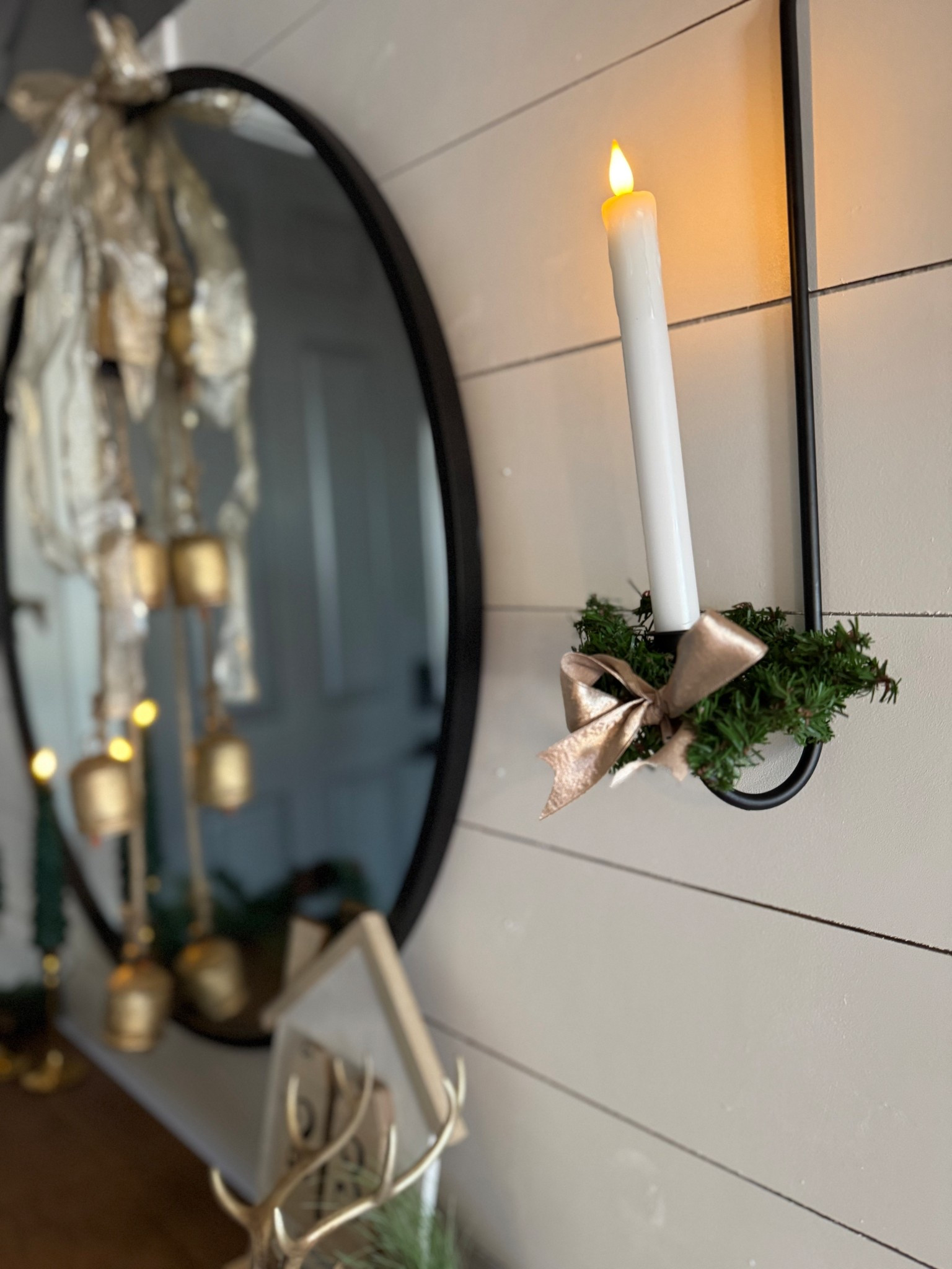 ✨ Cozy Christmas Glow ✨
Flickering battery candles (no mess, just magic!) paired with matte black holders + the sweetest cow bells for that modern rustic holiday vibe. 🎄🕯️

Such an easy way to add warmth + charm to your Christmas decor without overthinking it.

#ChristmasDecor #HolidayHome #LTKHoliday #LTKHome

#LTKSeasonal #LTKHome