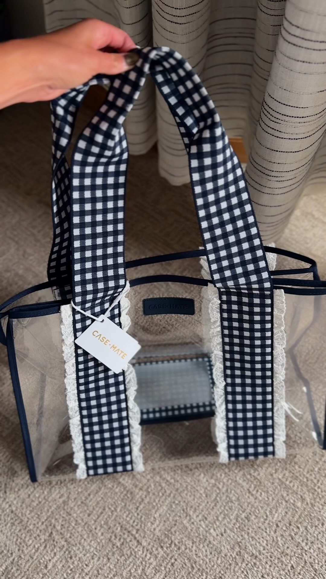 I’ve been stalking my front porch waiting for this delivery. How darn cute is this Case Mate tote?! I now want it in all the colors.
@case-mate

#LTKSeasonal #LTKmomlife