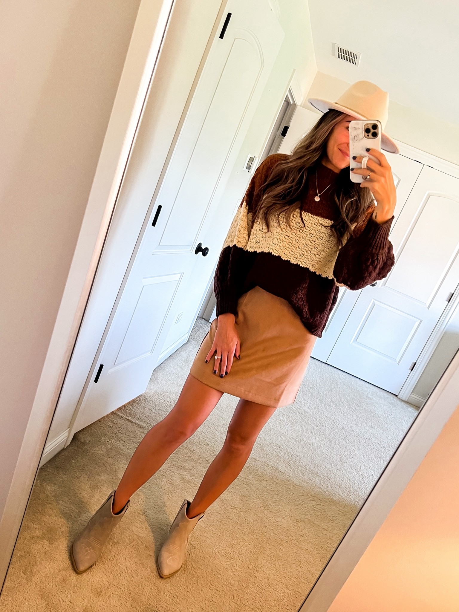 Pink Lily Fall clothes are so good right now - just got this order in and love every piece! 

Sweater - small
Skirt - small
Shoes - 8


#pinklily #fallstyle #fallclothes #skirt #sweater #hat #booties #falloutfitinspo 

#LTKunder50 #LTKSeasonal #LTKstyletip