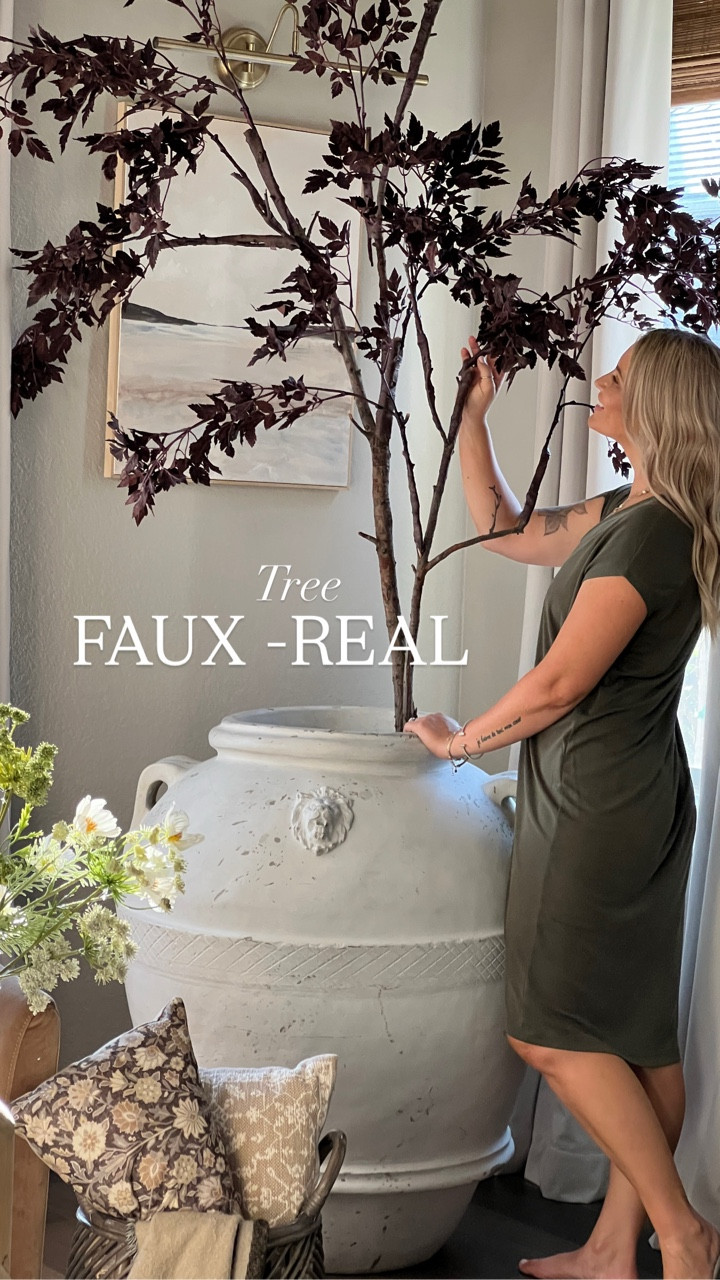 The best faux stems!


#LTKSeasonal #LTKOver40 #LTKHome