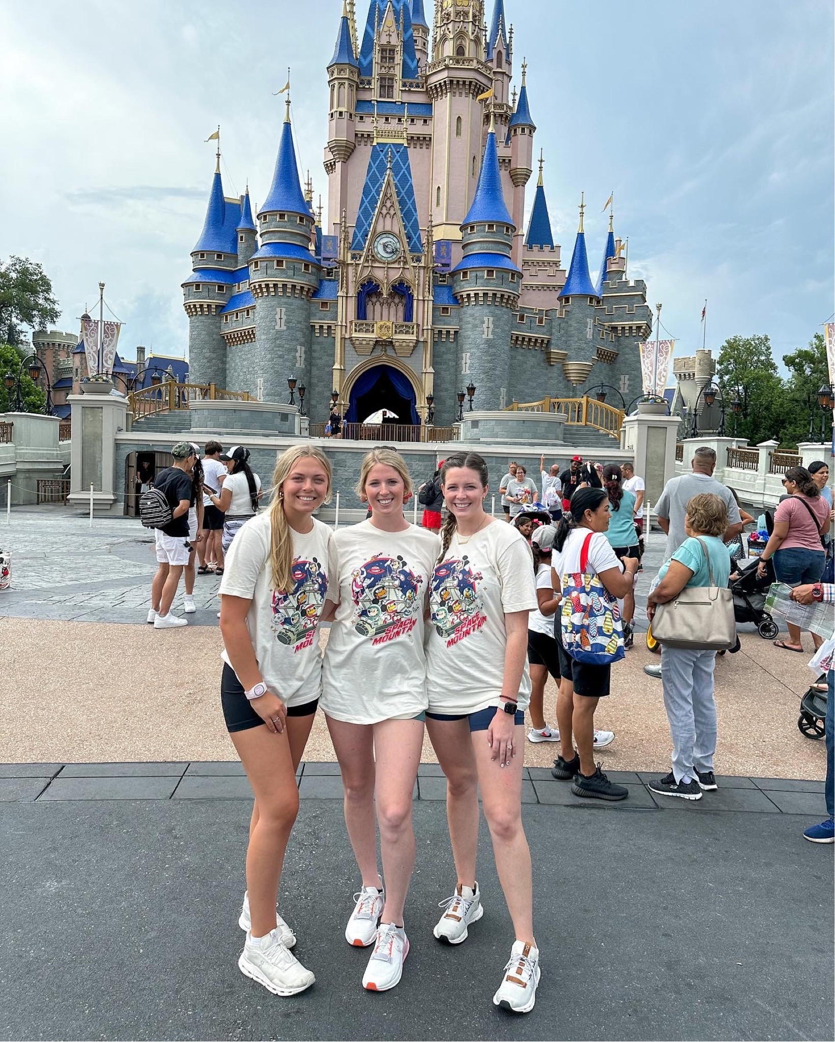 Space Mountain lover 🙋🏽‍♀️🙋🏽‍♀️