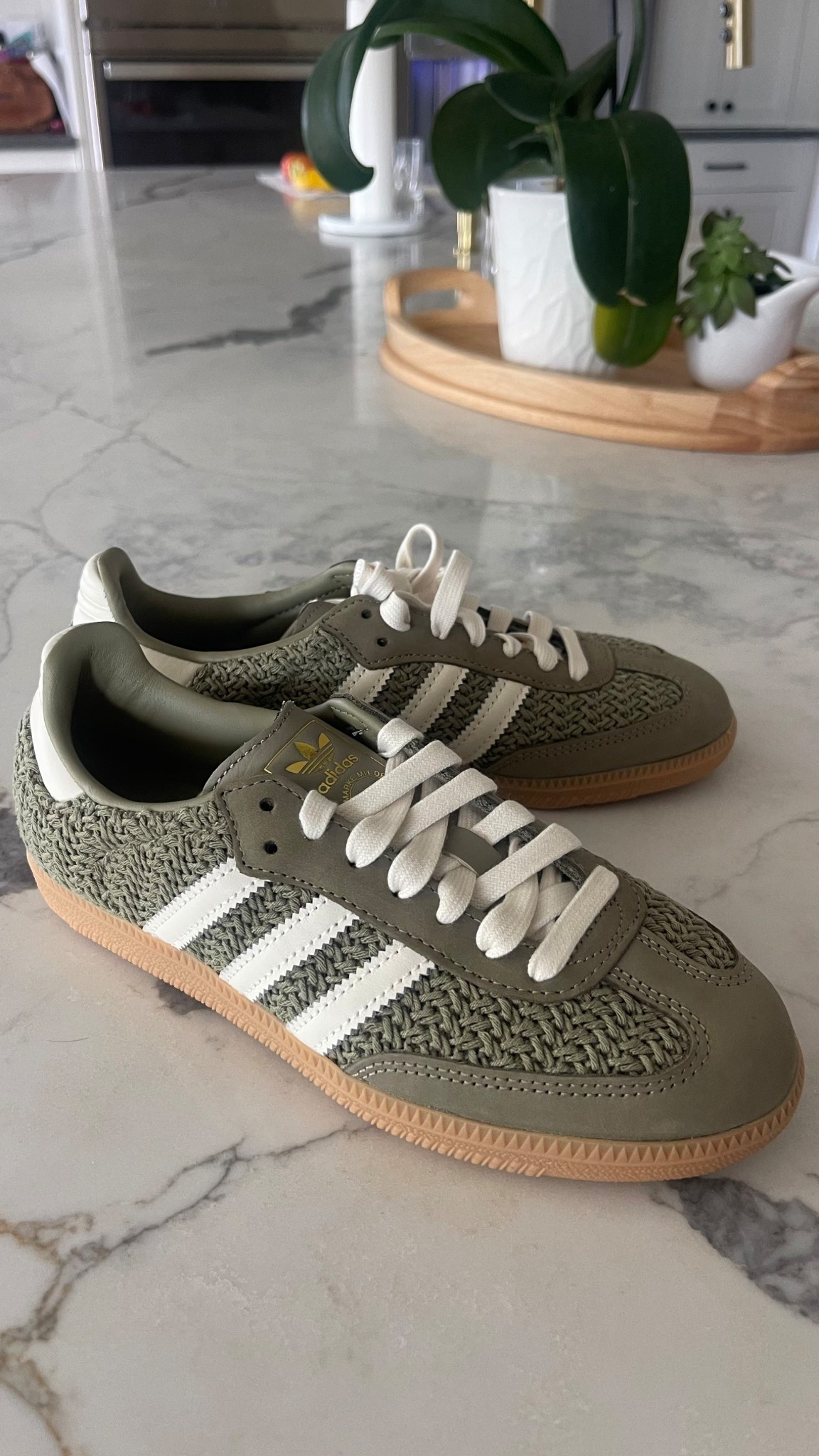 Green Woven Adidas Sambas


#LTKShoeCrush