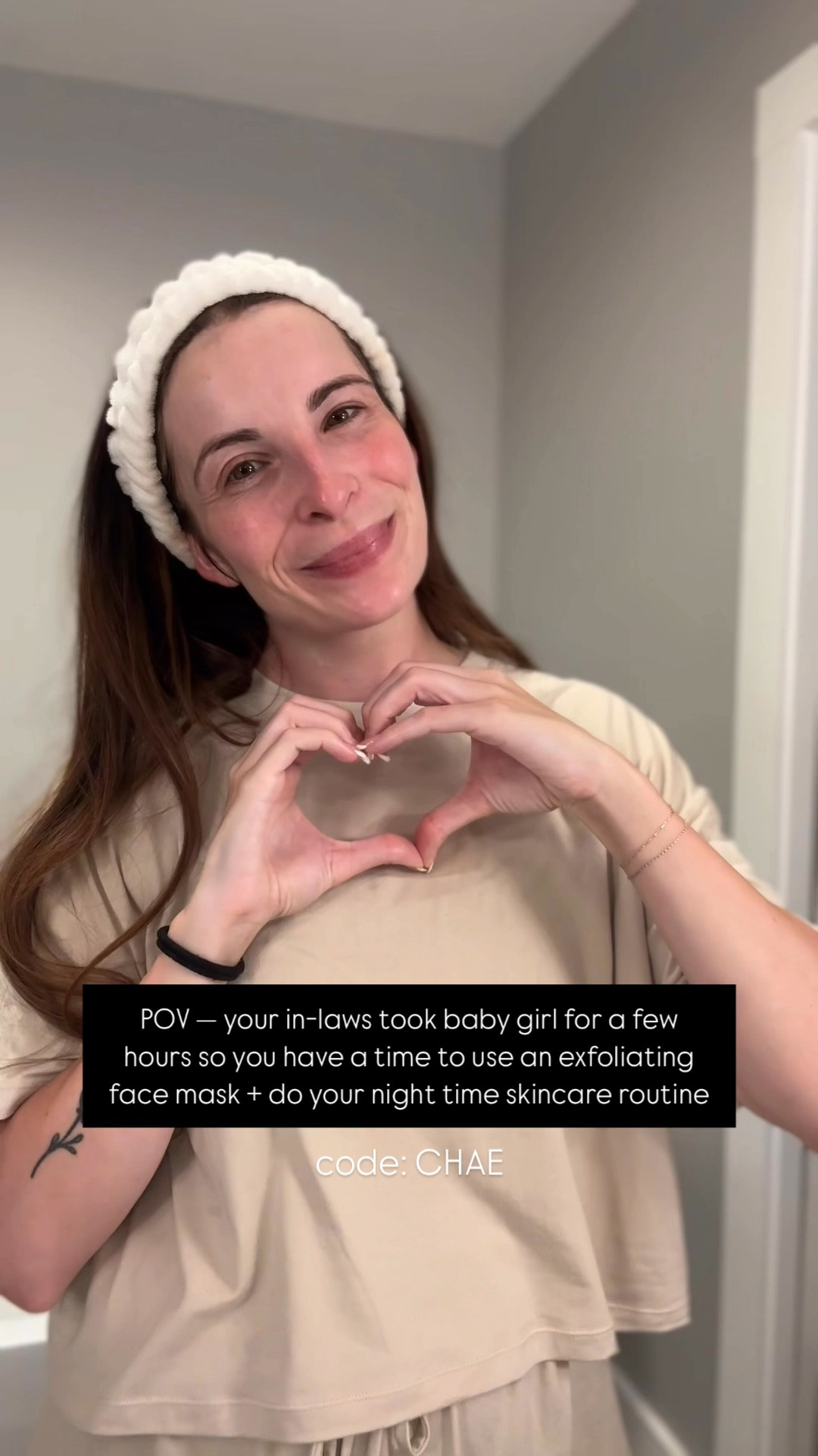 My consistent skincare routine has taken a hit the past month 😂 fortunately, I get a few days in a week and still have plenty of my favorite @dimebeautyco products! 🖤

I’m using their whipped exfoliating mask, hyaluronic acid serum, tbt serum, and restorative night time moisturizer — their products are clean, cruelty free, and pregnancy safe. I also love that everything comes in glass jars! 🫶🏼🌎🐰👶🏻

Use code CHAE to save 20% sitewide!l (only works at dimebeautyco.com) — I linked products from Ulta since DIME isn’t on LTK, but feel free to shop DIME’s website to get a discount!

dime beauty partner, hyaluronic acid serum, ewg certified, clean beauty products, pregnancy safe beauty products, night time skincare routine, retinol alternative, tbt serum, nighttime moisturizer, one month postpartum, beauty products that are safe while breastfeeding 


#LTKVideo #LTKBaby #LTKBeauty