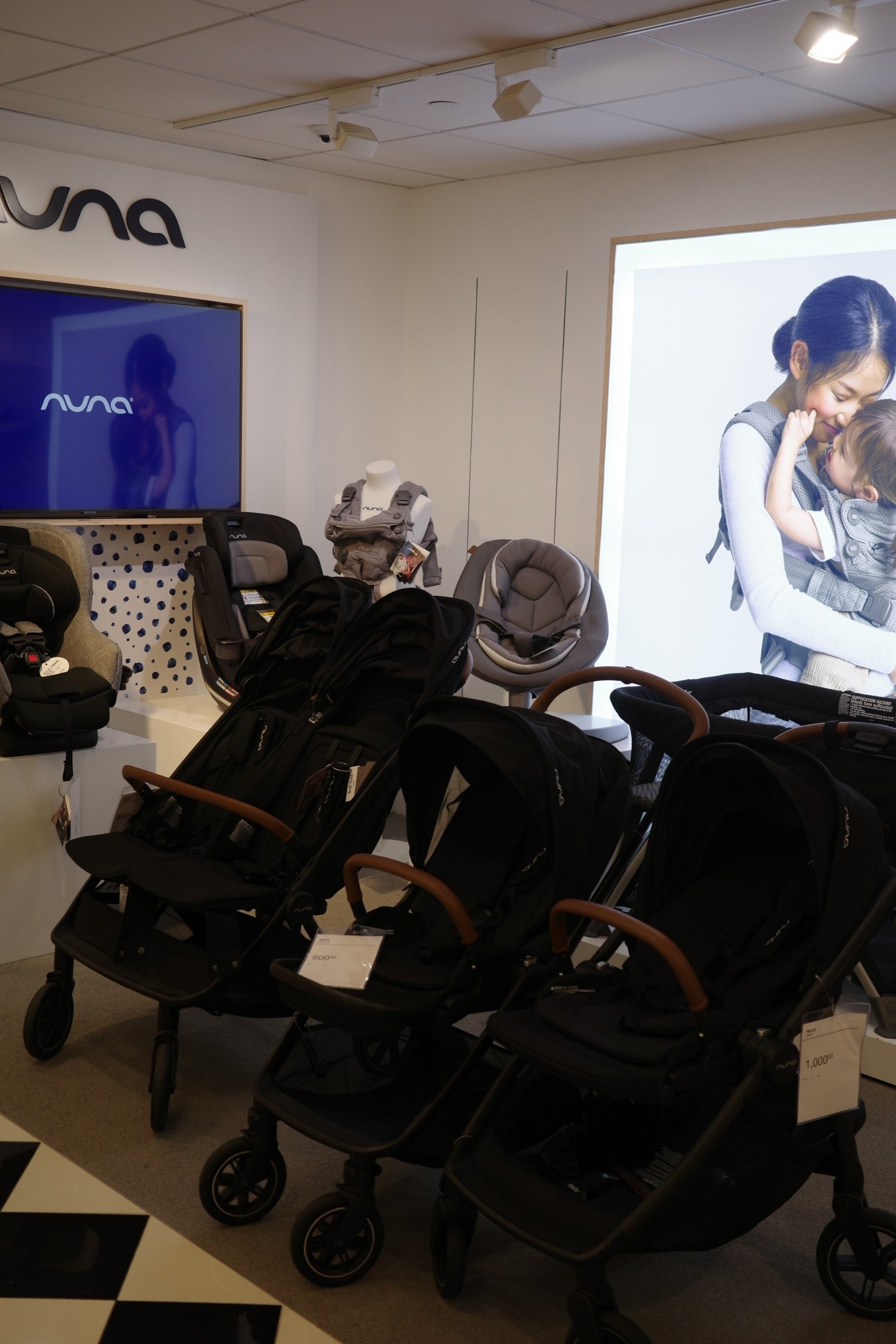 WOW! I am so glad we went by in person to Bloomingdale's to check out their insanely wide selection of all the top baby products to add to our baby registry! Check out all my favorites and ones I'm eyeing below. Let me know your thoughts! 

@bloomingdales #bloomiesregistry #bloomiespartner

#LTKmomlife #LTKdayinmylife