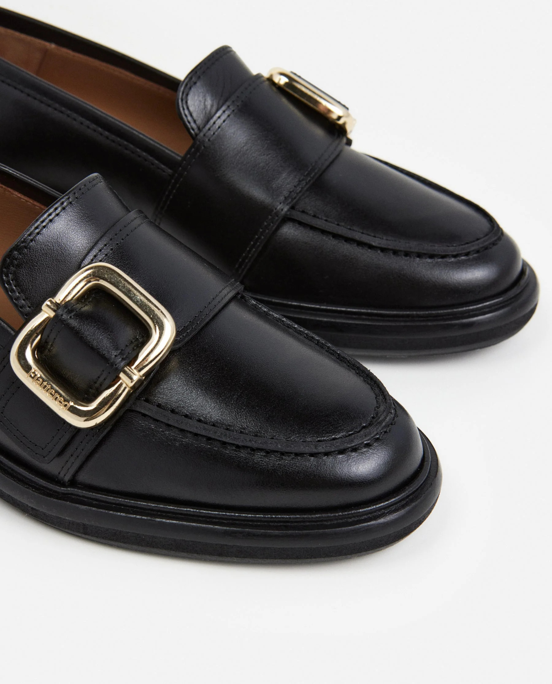 Aspen Leather Black | Flattered