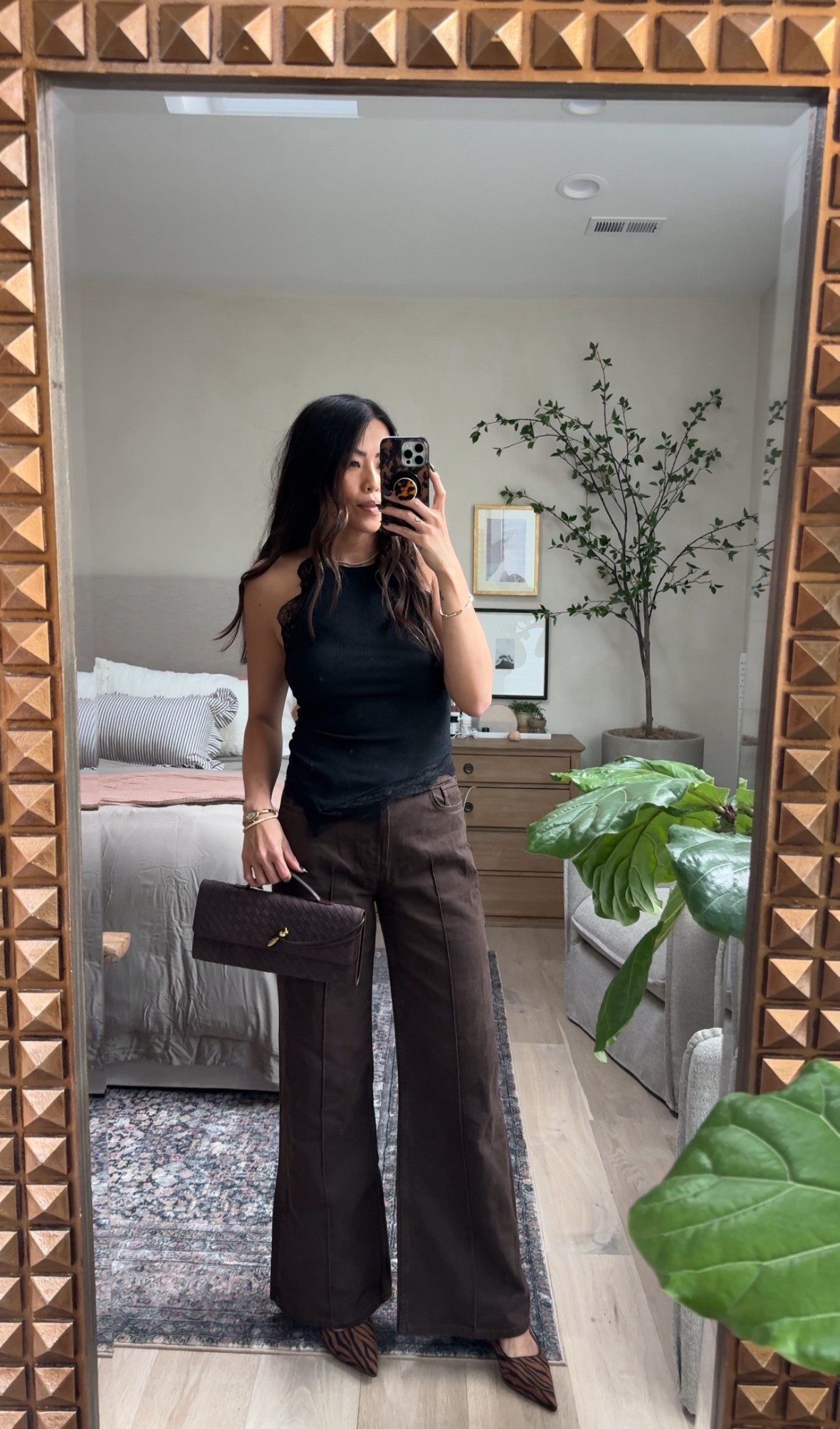 Top:  medium
Denim: 27
5’8”


#LTKSaleAlert