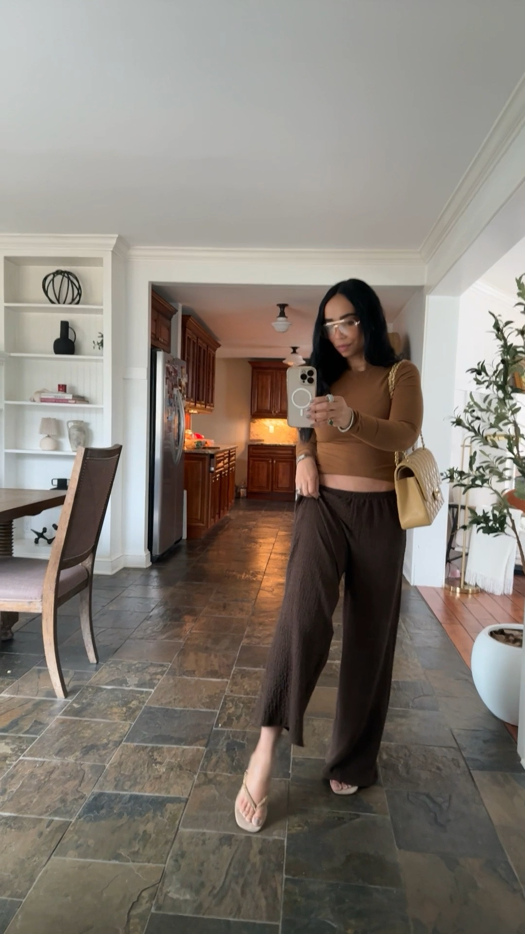 Basic never fails me! It’s an everyday outfit but clearly it stands out 🤎

#LTKU #LTKgrwm #LTKootd