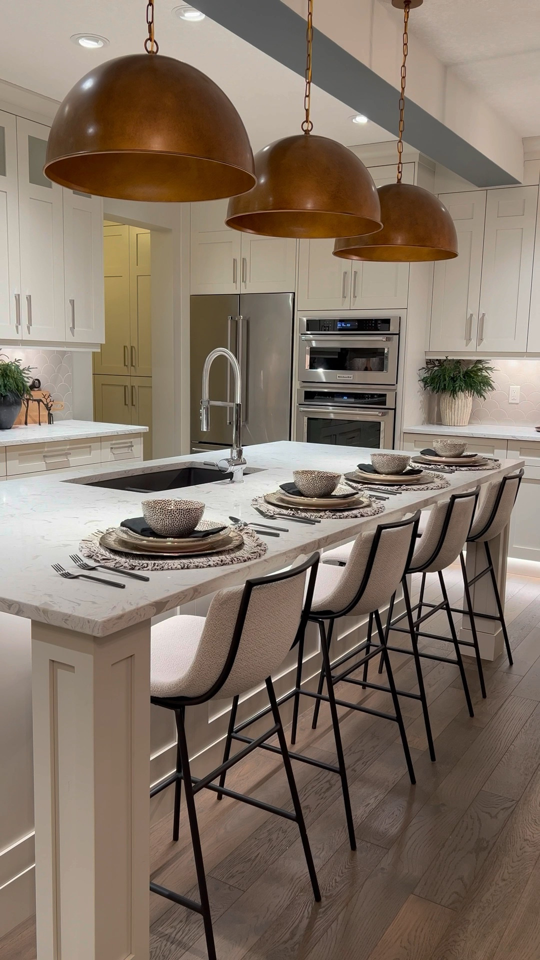 Hey friends! 😊 I am in love with all the Christmas decor… the mini tabletop trees…the cookware/dinnerware ! 😍

Scroll below to shop! 🥰

#LTKHome #LTKHoliday #LTKSaleAlert