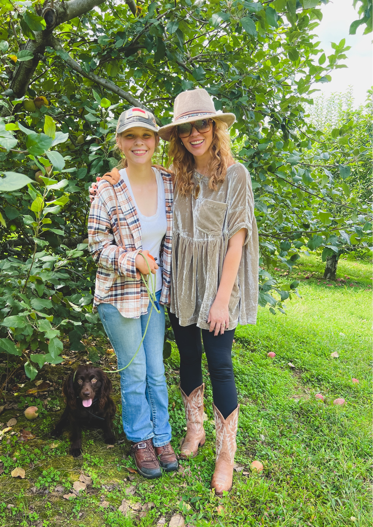 Going apple pickin 🍎🍏

#LTKfamily #LTKover40 #LTKSeasonal