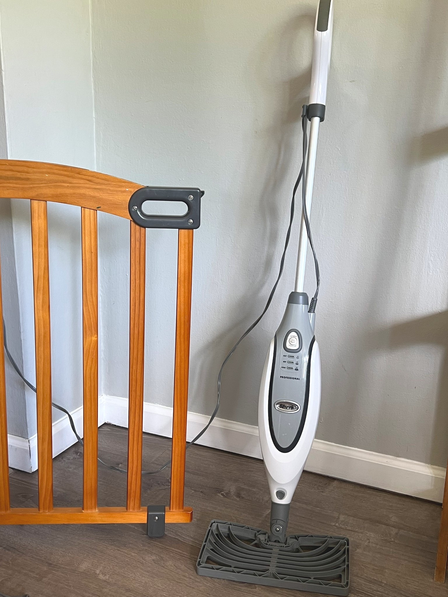 The BEST steam mop I’ve ever had! It looks like they don’t make this exact one anymore, but the new purple one looks to be the exact same in terms of power and steam! #shark #sharksteammop #ltkhome #amazonfinds 
