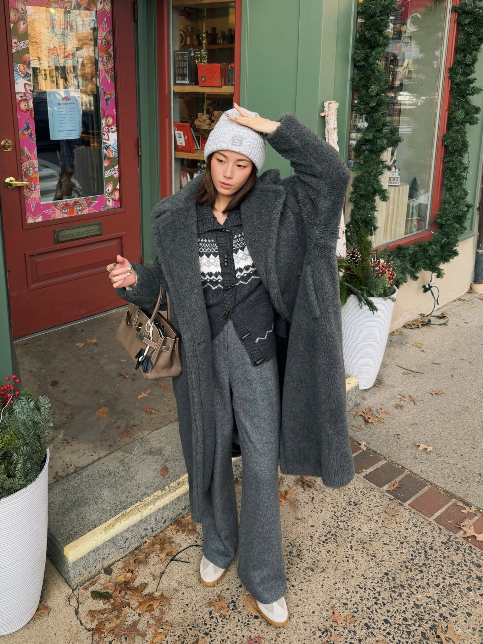 Cold weather uniform unlocked 🧊🩶

Coat@maxmara-wearing size S
Knit@petitestudionyc-size XS
Pants@Goelia-size 25
Beanie@aritzia
Bag@hermes

#LTKpetite #LTKstyletip #LTKwinter