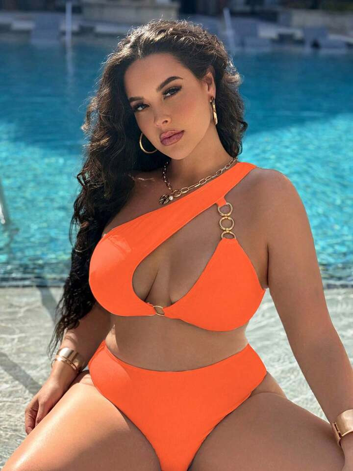 £9.76£12.49-22%Save £0.49 off this item after joining.Swim Vcay Plus Size O-Ring Linked Cut Ou... | SHEIN