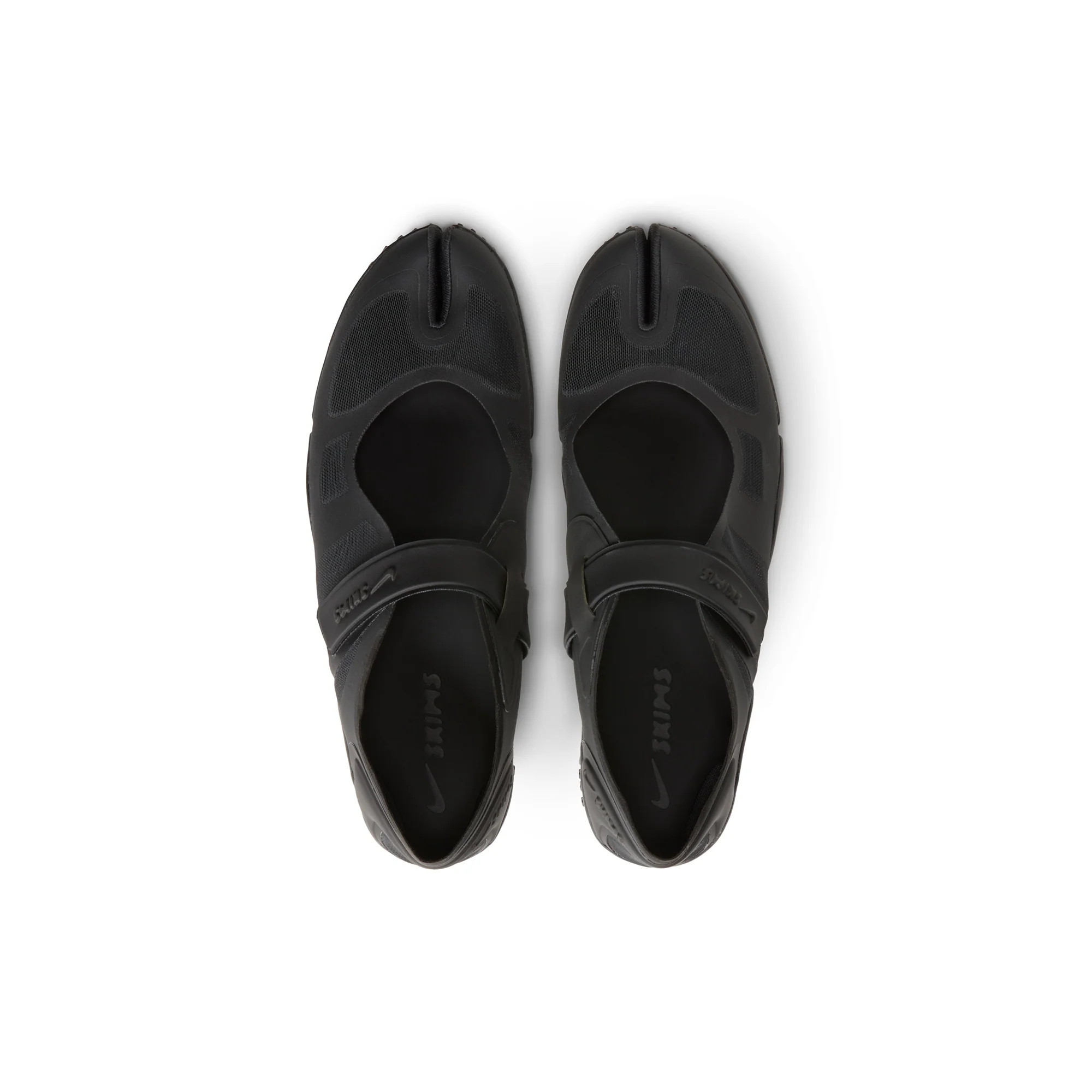 SKIMS Rift Mesh | Black | W 5.5 | NikeSKIMS Footwear | SKIMS (US)