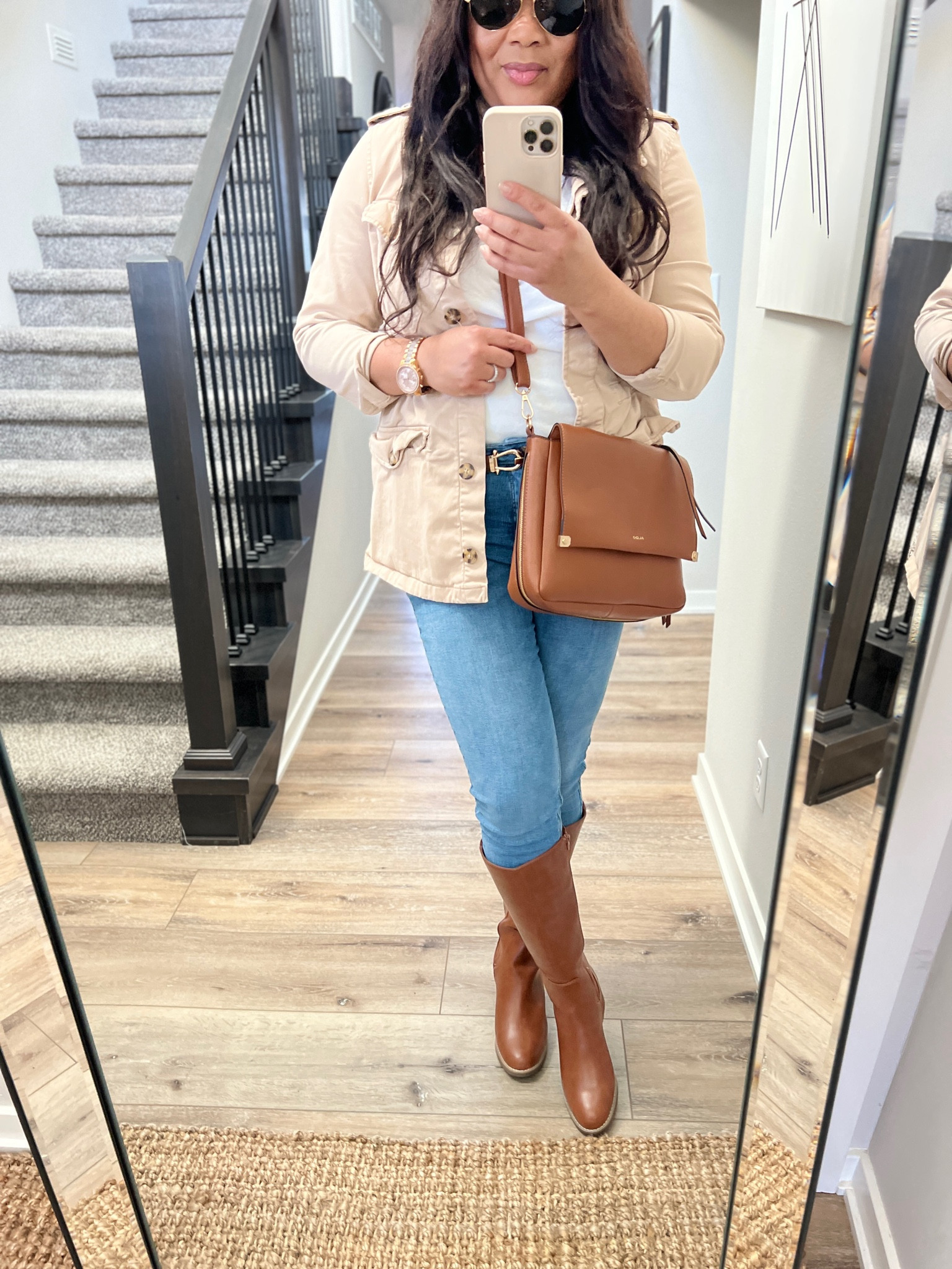 I’m Fall ready with this cute casual outfit - wear it to run errands or go pumpkin picking or go grab a pumpkin spice latte!!

.

.

.
#falloutfitinspo #falloutfit #falloutfitideas #pumpkinpatchoutfit #starbucksoutfit #targetoutfit #runerrandsoutfit #fallfashion #casualfalloutfit #fallootd

#LTKstyletip #LTKmidsize