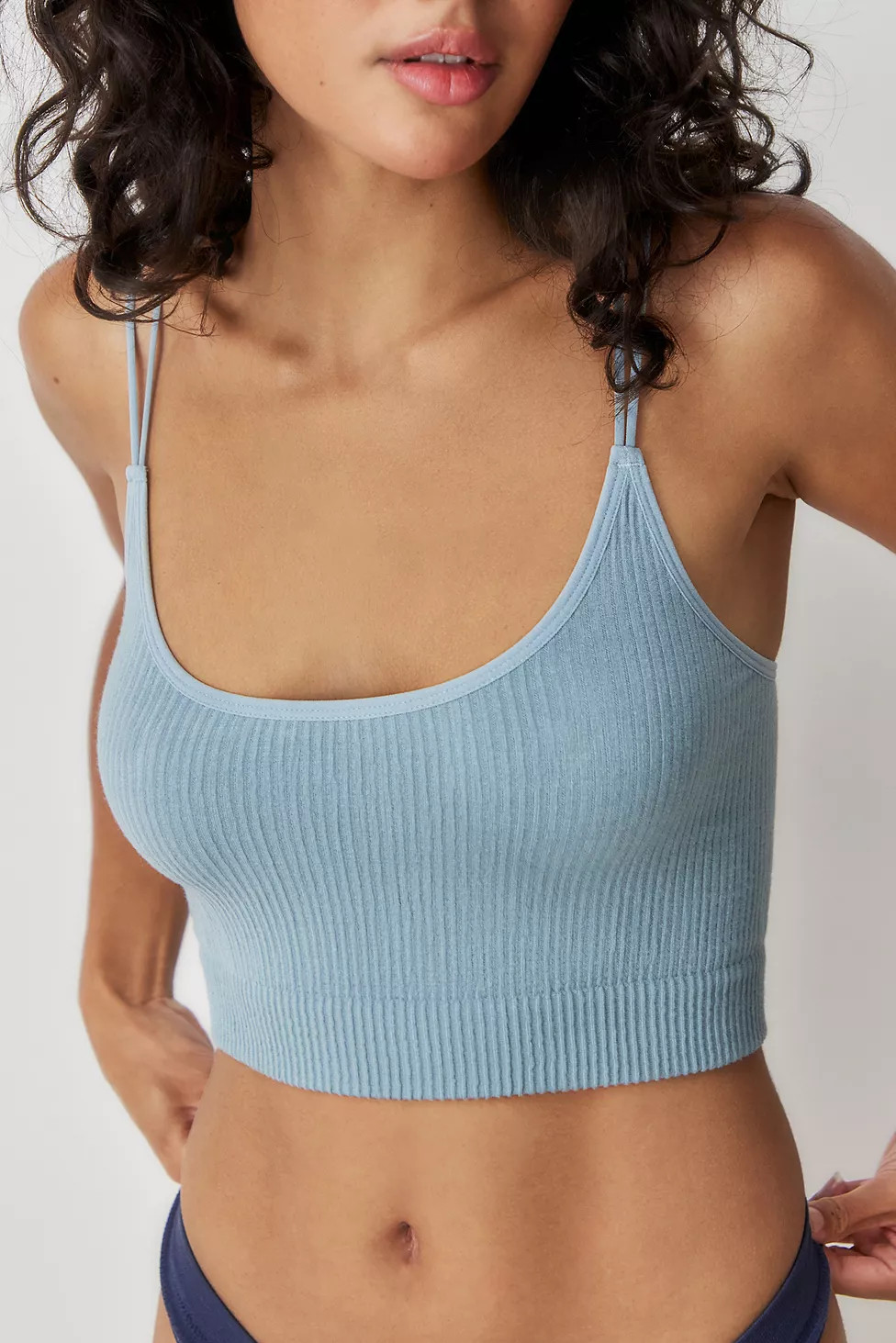 Out From Under Markie Seamless Stretch Ribbed Cami | Urban Outfitters (EU)