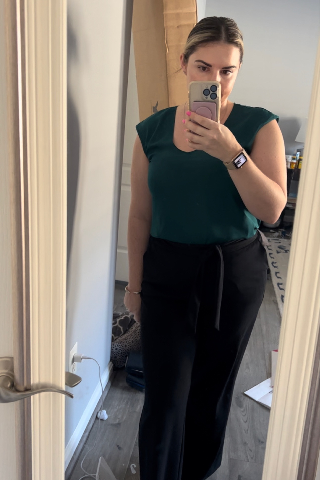 Work outfit 

Work outfit, business casual outfit, corporate work outfit, black pants, work top, midsize outfit, midsize work outfit 

#LTKmidsize #LTKworkwear #LTKstyletip