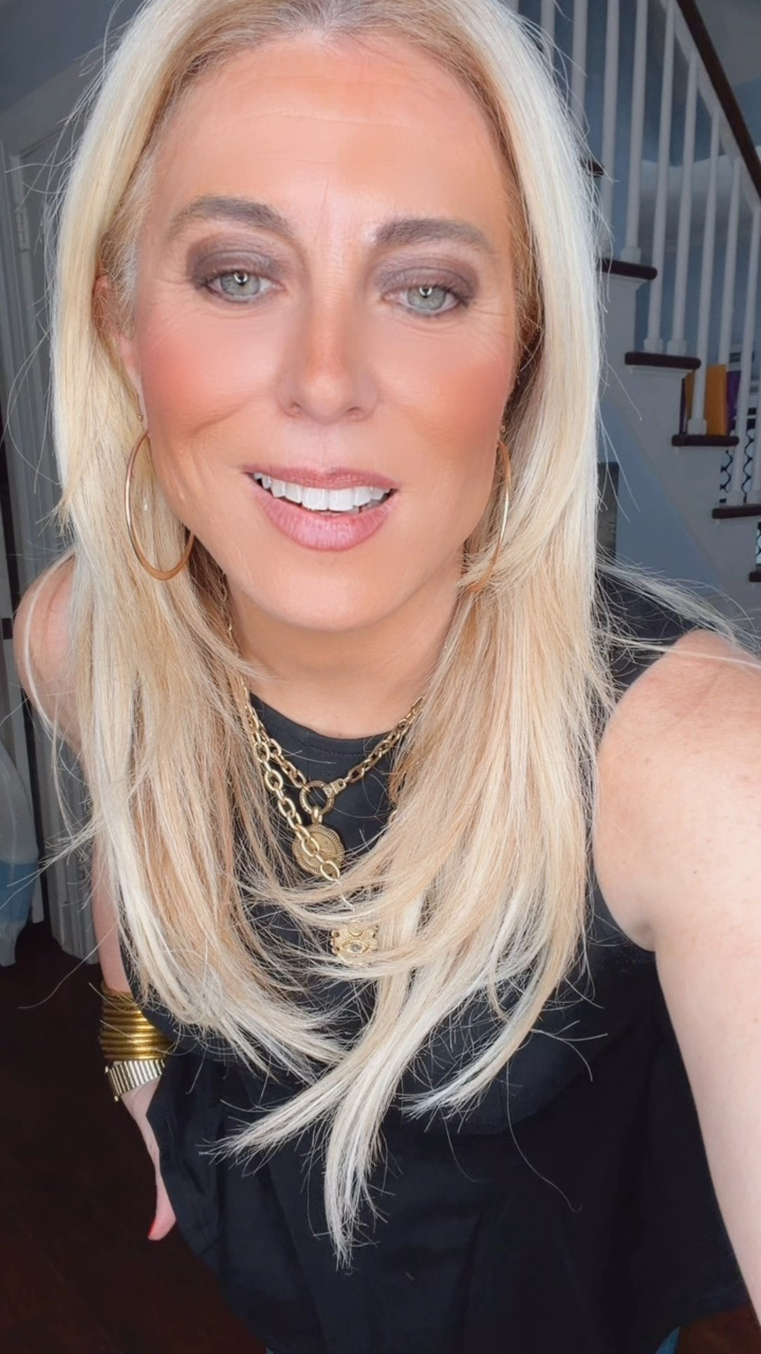 I love these peplum sleeveless tanks.

#LTKootd