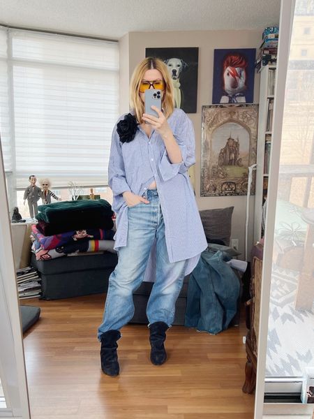 Same shirt and boots different bottoms for three easy spring outfits to make the most out of your wardrobe.
•
.  #winterLook  #StyleOver40   #allblue #tonallook #vintagelevis  #rosette #brooch #isabelmarant #poshmarkFind #thriftFind #secondhandFind #FashionOver40  #MumStyle #genX #genXStyle #shopSecondhand #genXInfluencer #WhoWhatWearing #genXblogger #secondhandDesigner #Over40Style #40PlusStyle #Stylish40s #styleTip  #HighStreetFashion #StyleIdeas


#LTKstyletip #LTKshoecrush #LTKSeasonal
