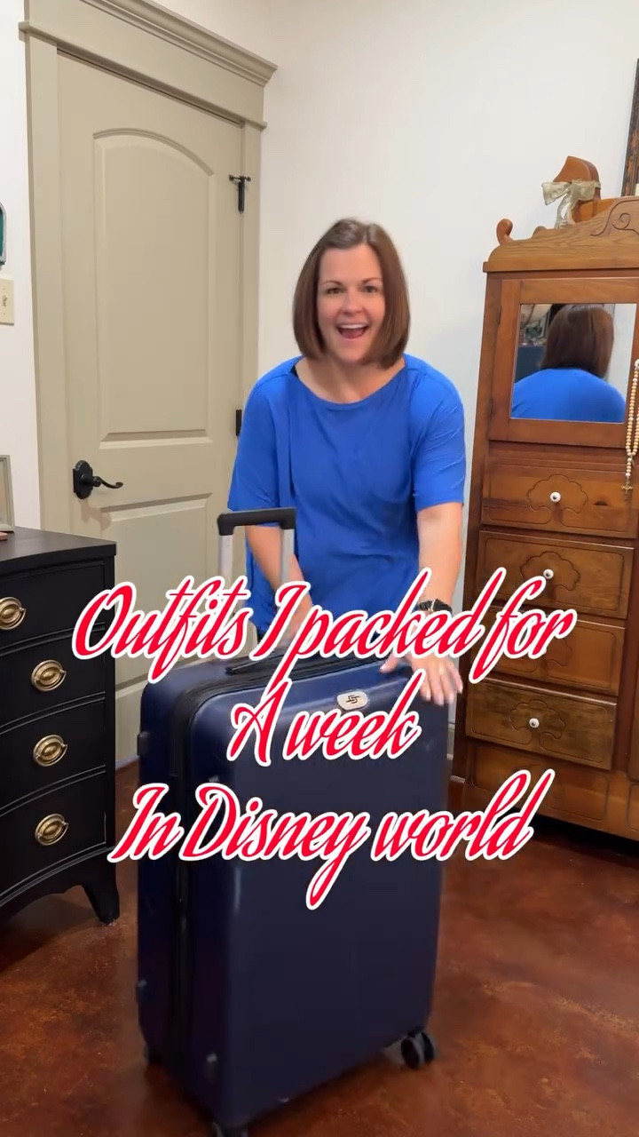 I will link all of my favorite Disney pieces in my @shop.ltk  These were out travel and park day favorites!!! 

Comment "Disney" for the links!!

#packing #packingforvacation #disneyvacation #disneyoutfits #vacationfashion

#LTKMidsize #LTKootd #LTKTravel