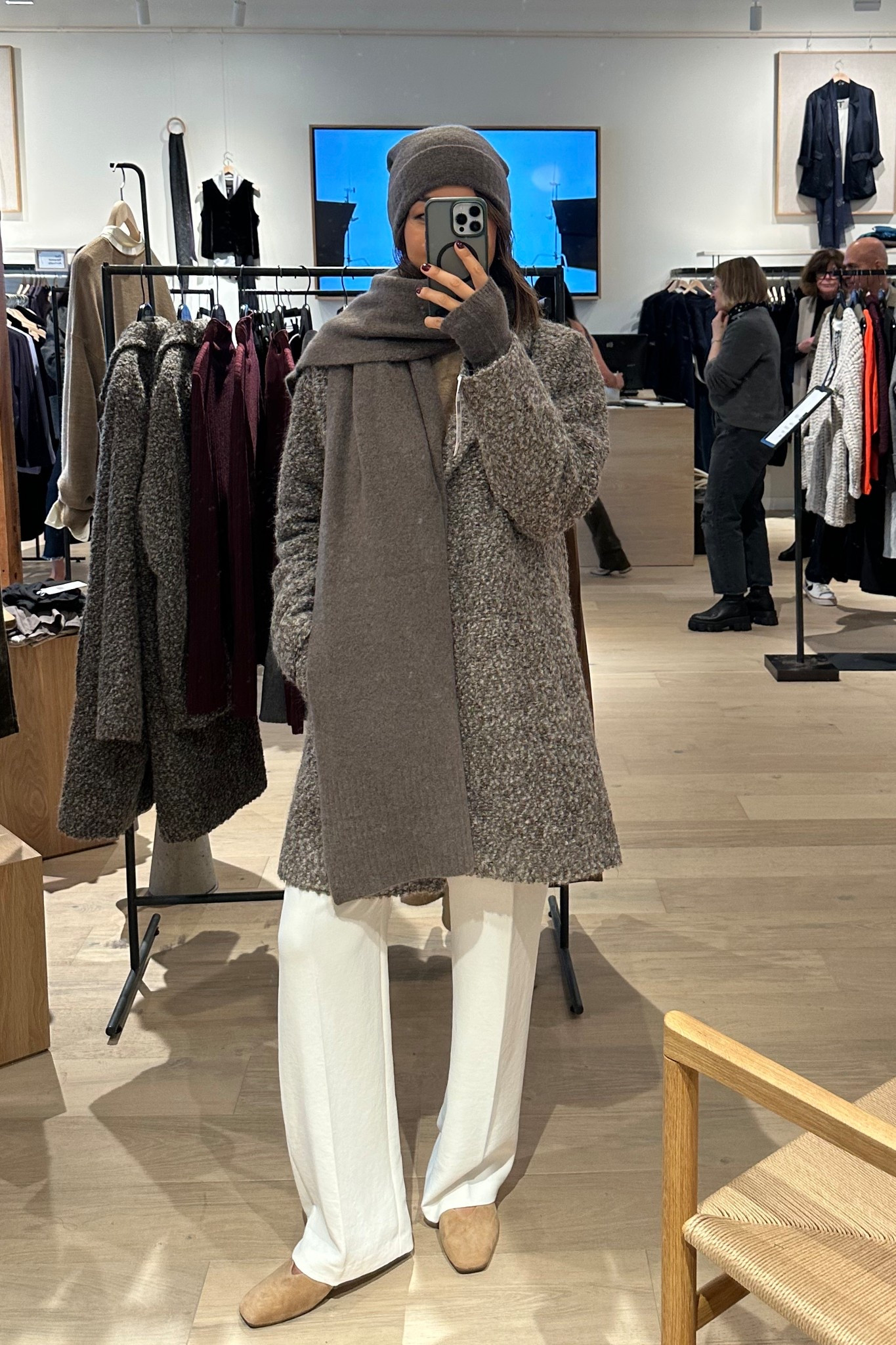 The most luxe wool & cashmere pieces for winter 
Eileen fisher wool coat xs
Cashmere scarf, beanie 