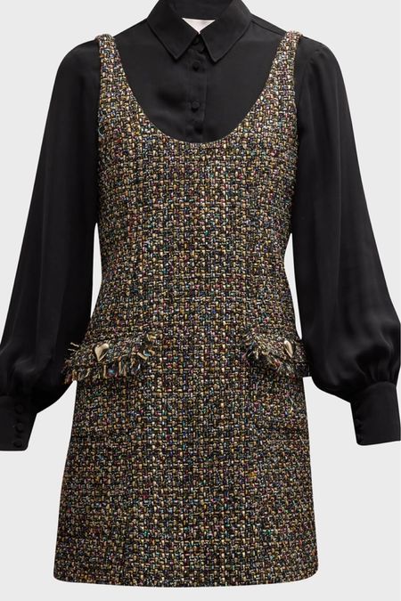 Love this tweed and black dress for the winter !
