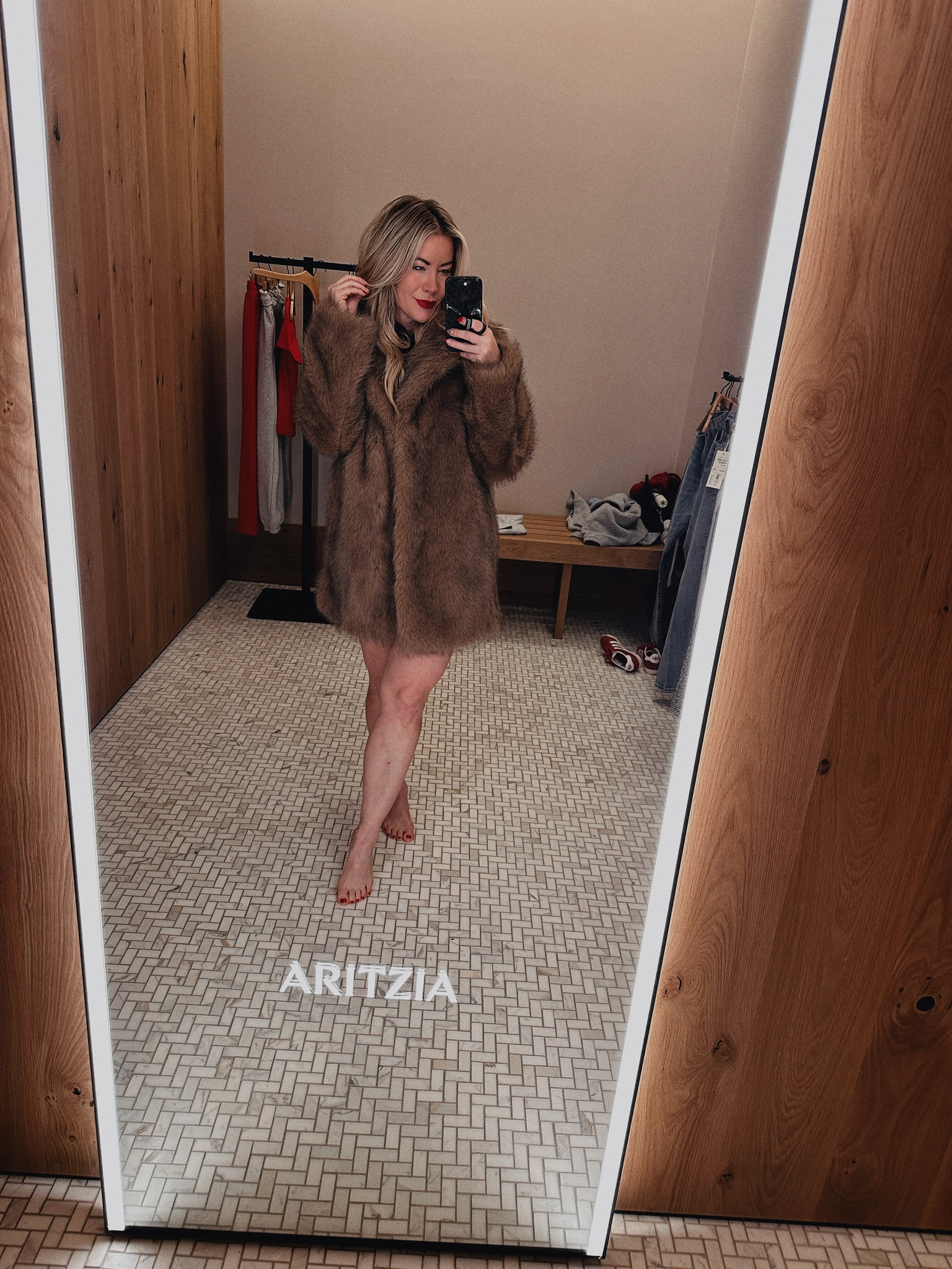 Aritzia, try on haul, satin dress, fur coat, holiday wear 

#LTKgrwm #LTKGiftGuide #LTKHoliday