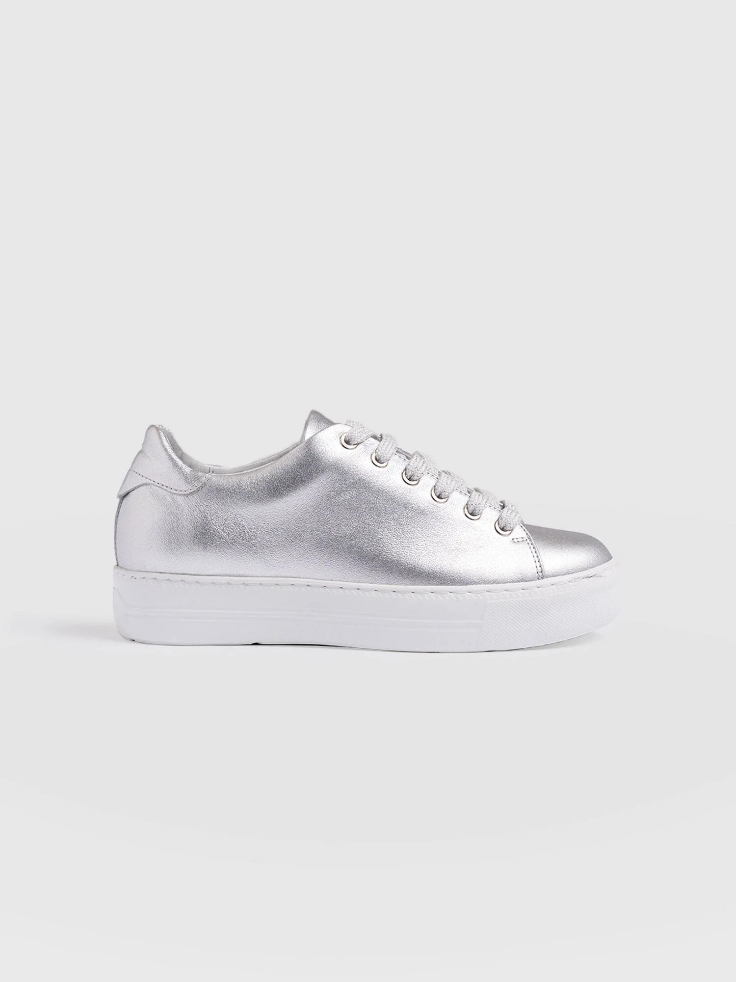 Portland Sneaker - Silver | Saint + Sofia