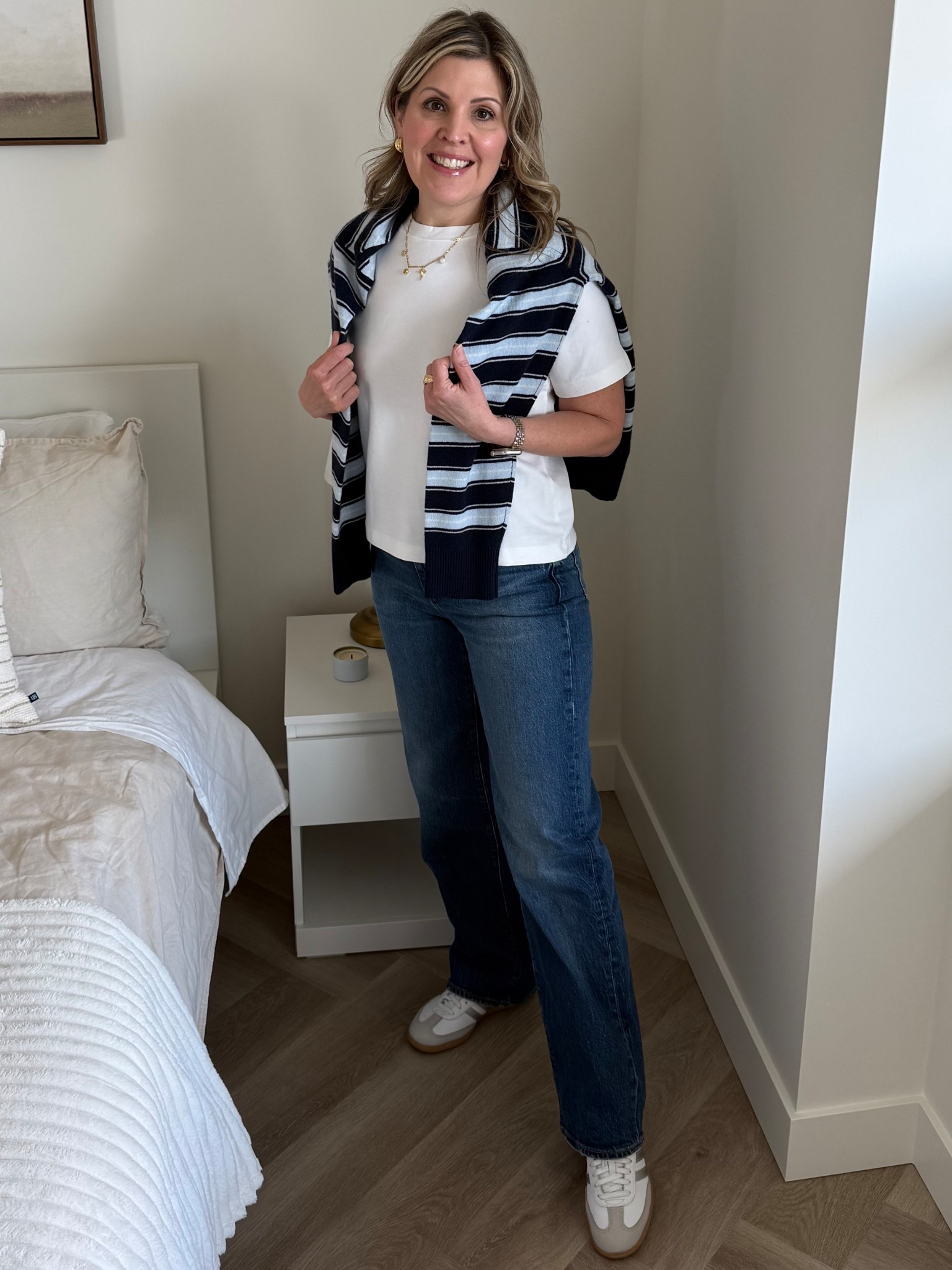 Loving Aritzia cashmere! 💙🤍💙

#LTKootd #LTKmomlife #LTKOver40