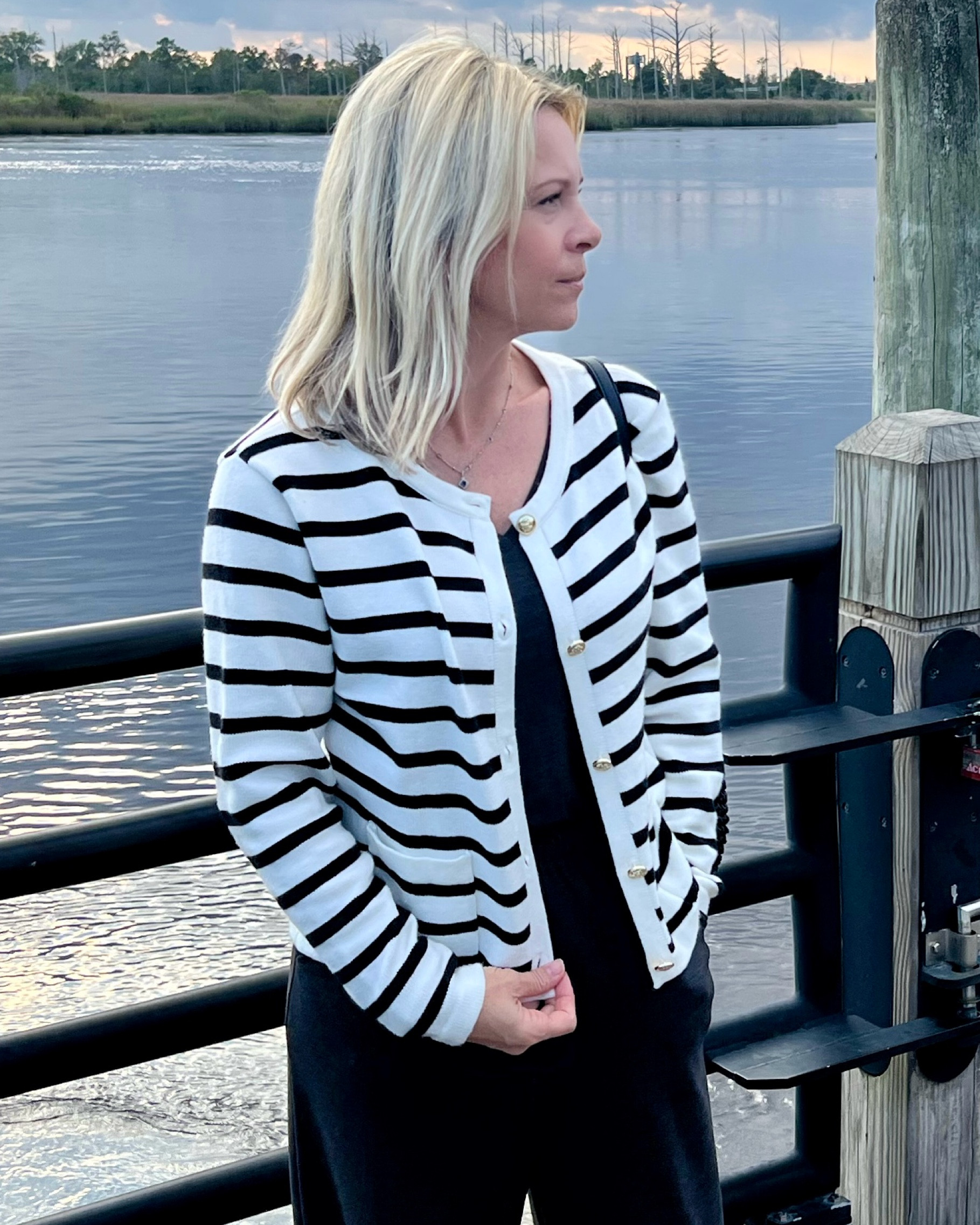 Sweater Weather 
It’s fall ya’ll 🍁  

#LTKFindsUnder50 #LTKStyleTip #LTKSeasonal