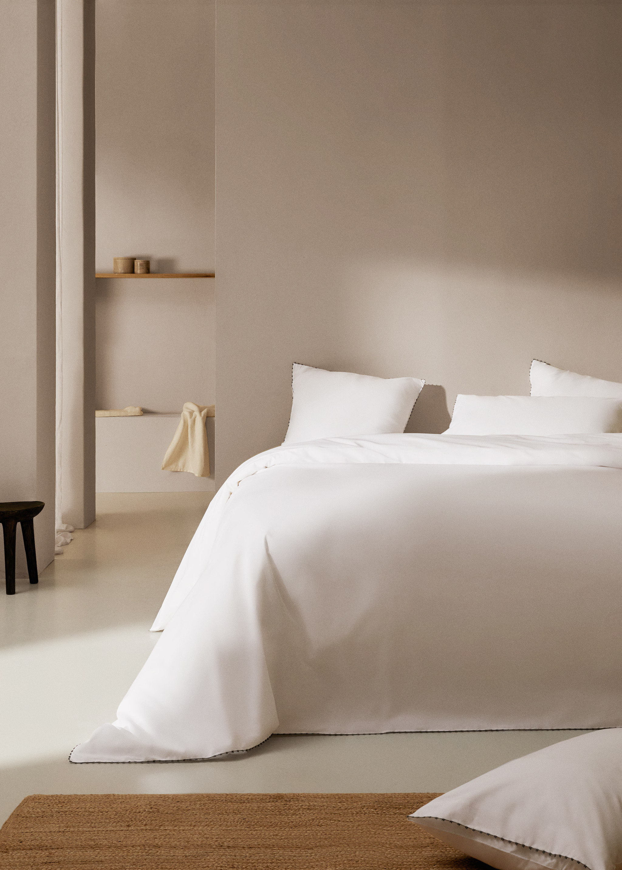 Cotton duvet cover with embroidered detail Queen bed - Home | MANGO United Kingdom | MANGO (UK)