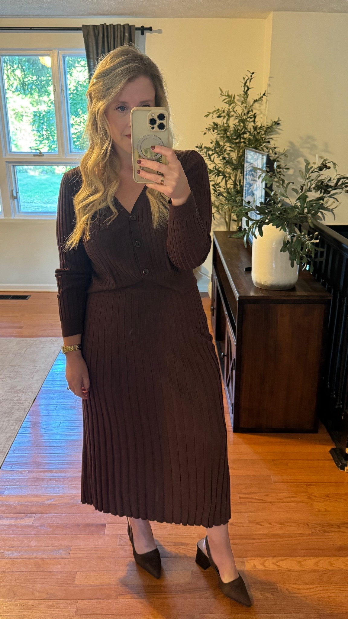 Brown monochromatic fall outfit, office outfit for fall, autumn office outfit, office style

#LTKFindsUnder50 #LTKWorkwear #LTKMidsize