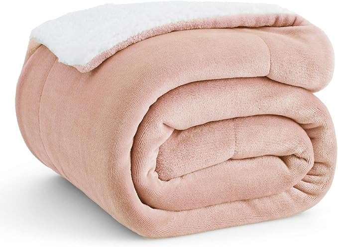 Bedsure Sherpa Fleece Throw Blanket for Couch - Thick and Warm Blankets for Winter, Soft and Fuzz... | Amazon (US)