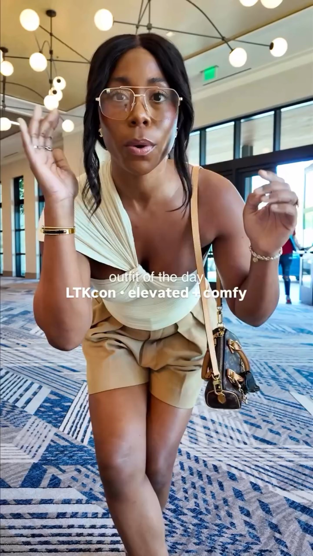 LTKcon OOTD: elevated + comfortable.

Comment LINKS and I’ll DM the full outfit + budget dupes.

Pleated tailored shorts, sculpted one-shoulder top, walkable kitten-heel sandals—neutral fall workwear that’s polished for daytime meetings and sessions (and easy to rewear for dinner).

I talk through fit + styling in the reel. Direct link to the top is in Stories today (LTK is being fussy).

Wearing: M top • M shorts • Linking similar shoes.

Save for conference outfit ideas and neutral fall outfits you can copy.

conference outfit ideas, neutral fall outfit, creator conference style, tailored shorts outfit, one-shoulder top outfit, chic daytime meeting look, comfortable heels for events, elevated basics for work, monochrome beige outfit, fall capsule wardrobe