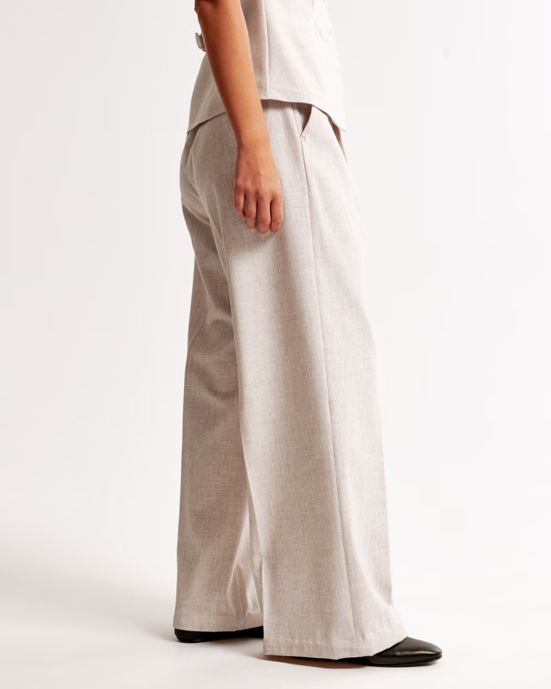 Women's Curve Love A&F Harper Tailored Ultra Wide Leg Pant | Women's Bottoms | Abercrombie.com | Abercrombie & Fitch (US)